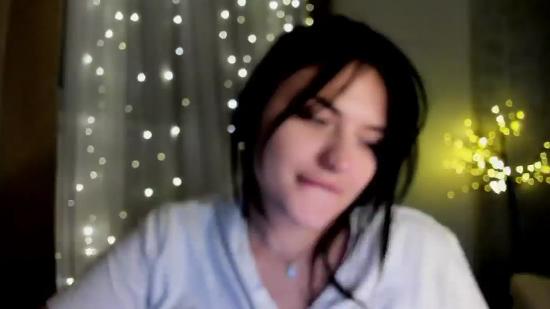 Gallery image thumbnail from TribleMary's myfreecams stream on, 12/22/2025, 21:39 image 6 of 20