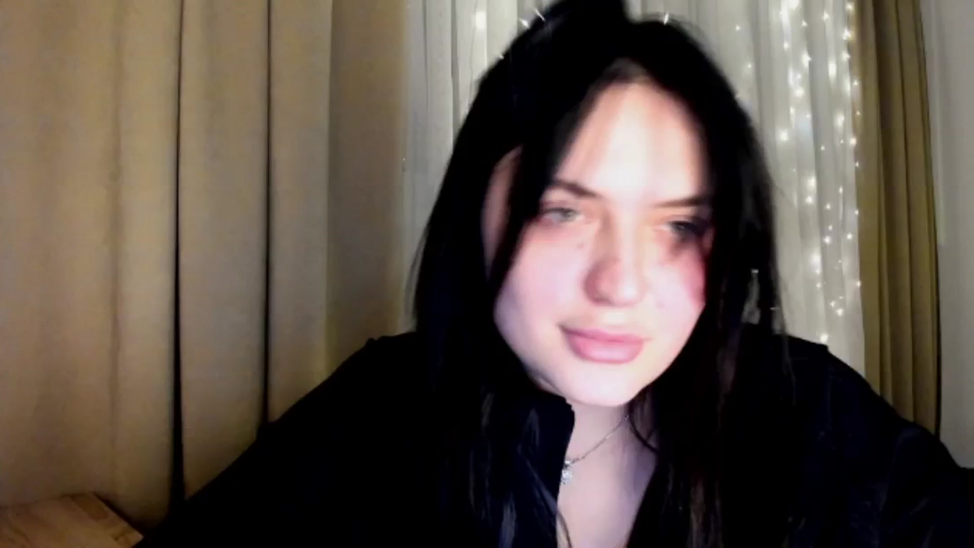 Gallery image thumbnail from TribleMary's myfreecams stream on, 12/23/2025, 21:32 image 17 of 20
