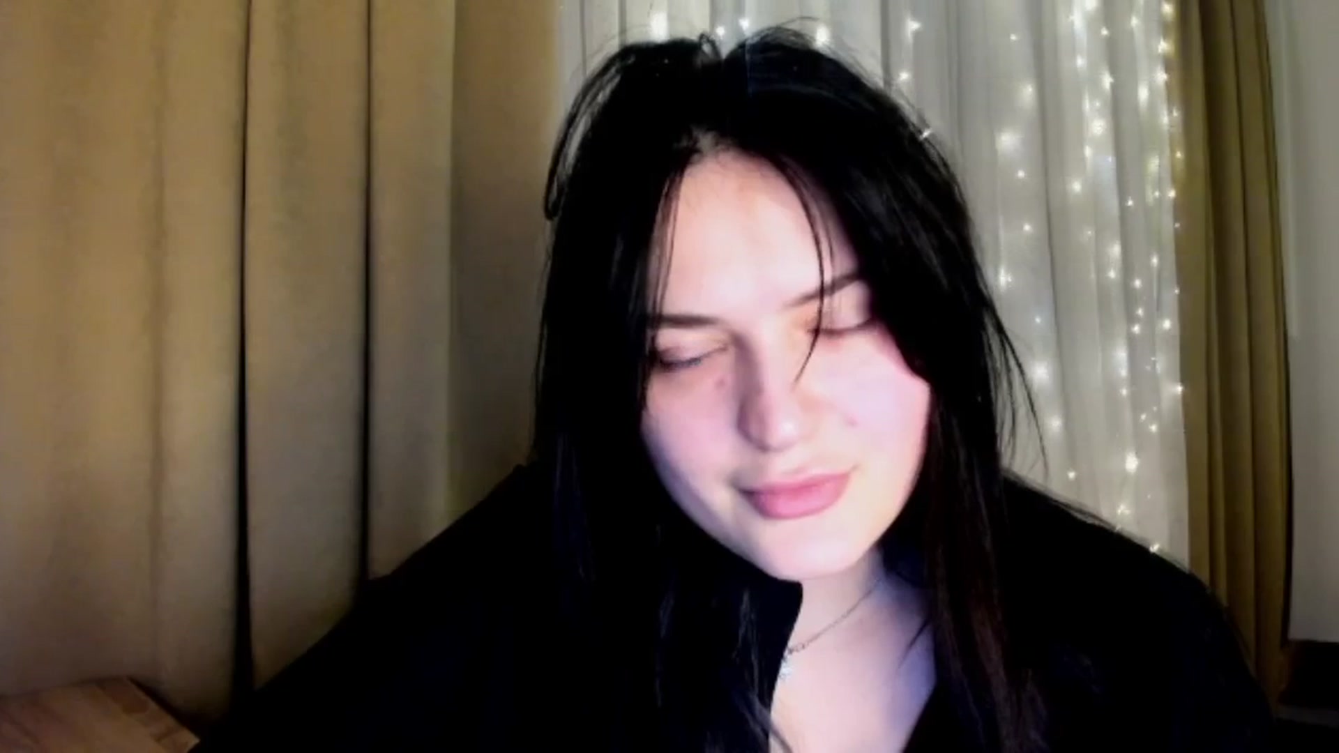 Gallery image thumbnail from TribleMary's myfreecams stream on, 12/23/2025, 21:32 image 12 of 20
