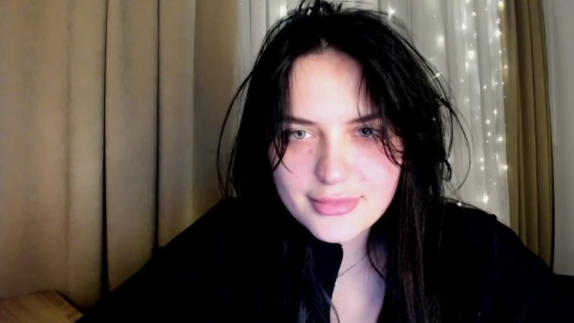 Gallery image thumbnail from TribleMary's myfreecams stream on, 12/23/2025, 21:32 image 19 of 20