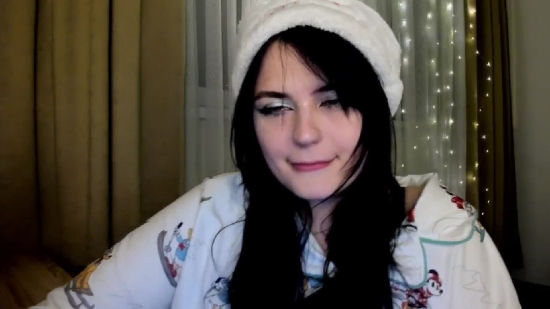 Gallery image thumbnail from TribleMary's myfreecams stream on, 12/27/2025, 20:19 image 14 of 20