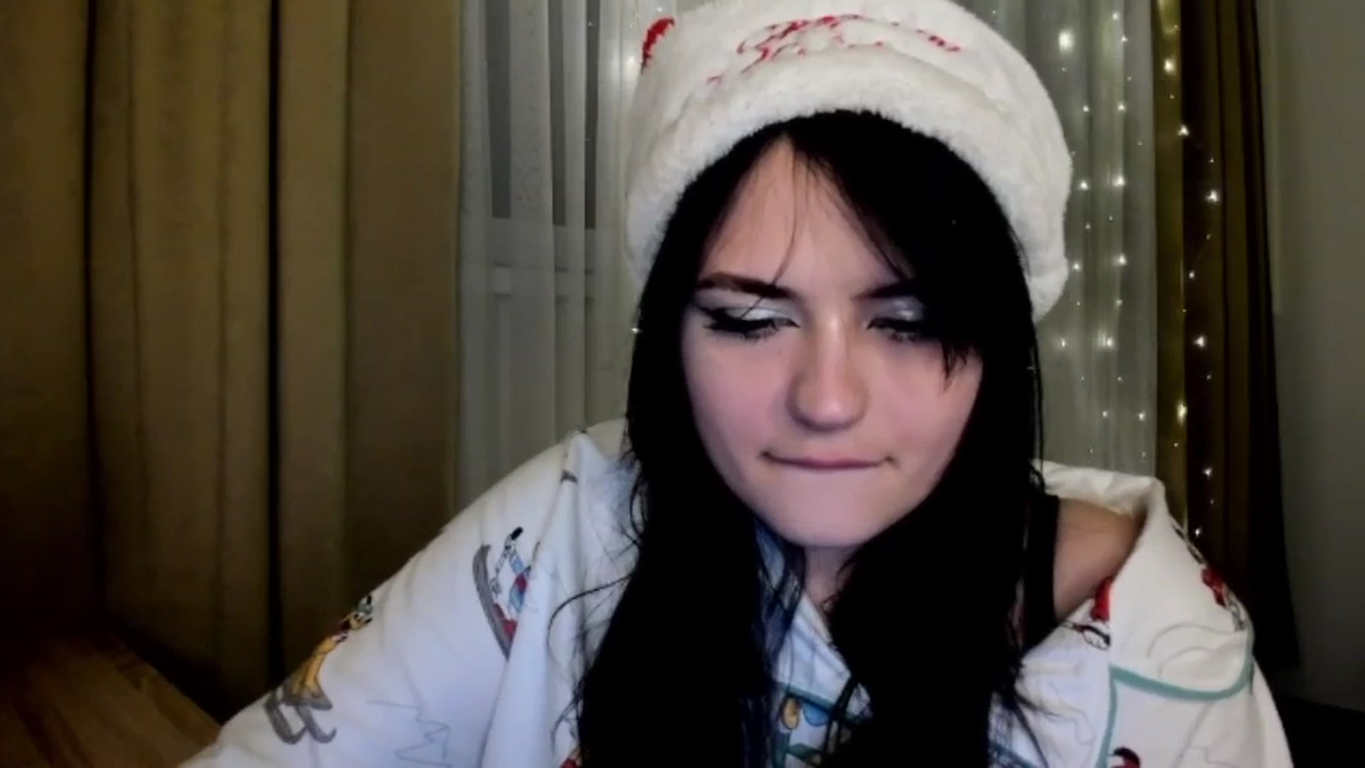 Gallery image thumbnail from TribleMary's myfreecams stream on, 12/27/2025, 20:19 image 15 of 20