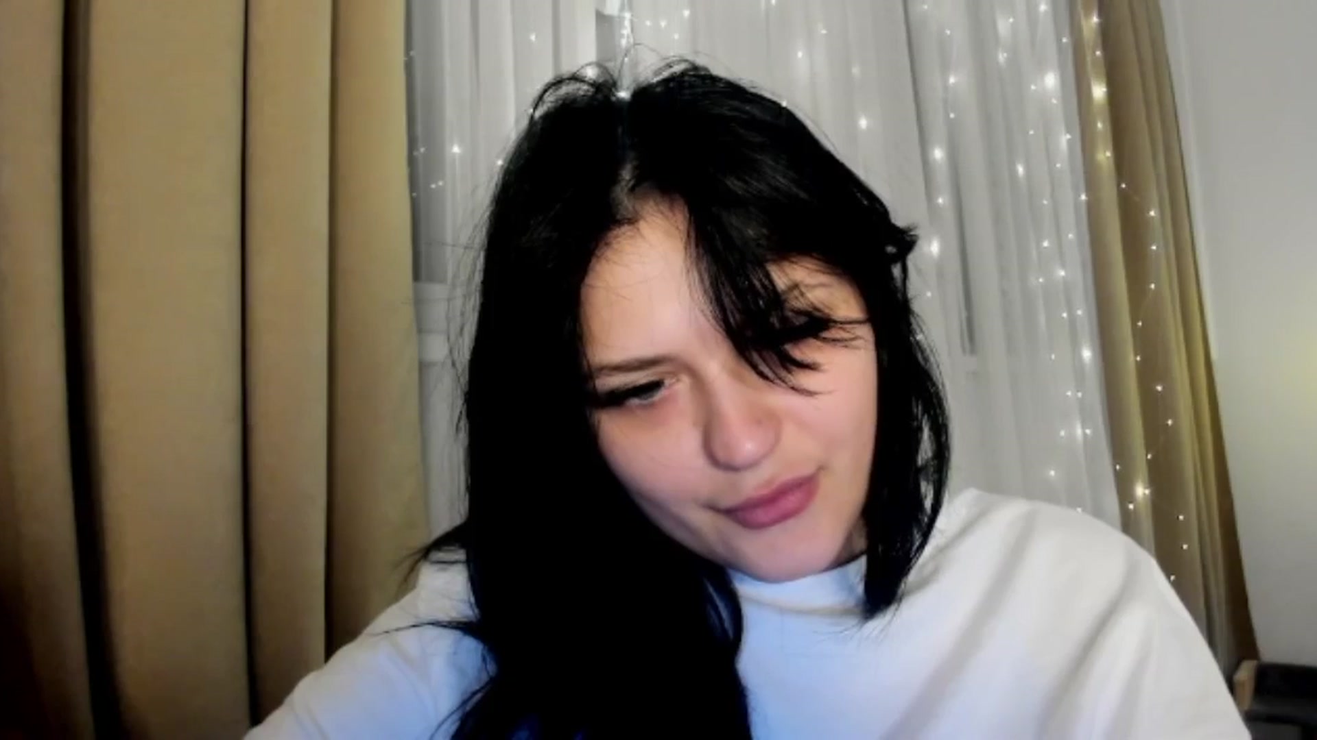 Gallery image thumbnail from TribleMary's myfreecams stream on, 01/06/2026, 20:00 image 16 of 20
