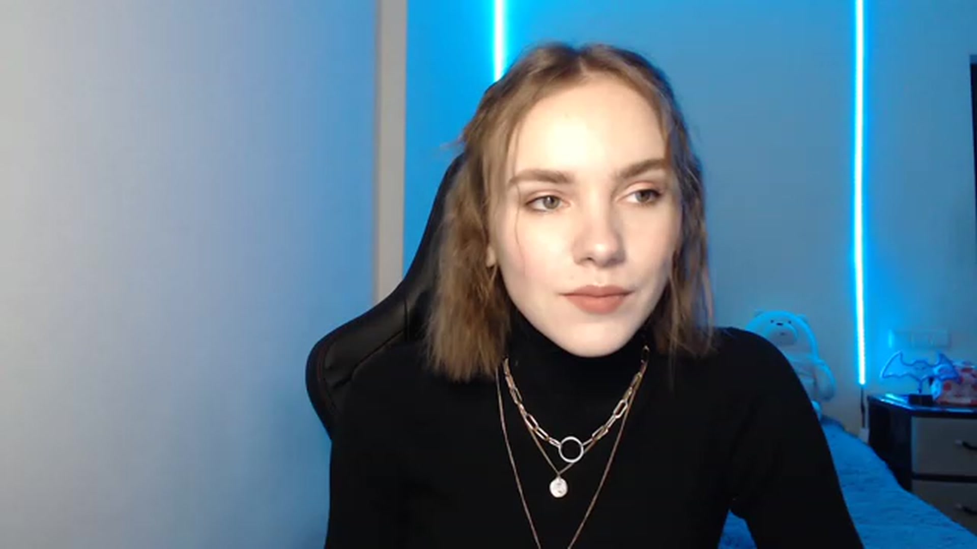 Gallery image thumbnail from Tricky_Nikki's myfreecams stream on, 02/15/2023, 16:24 image 4 of 20