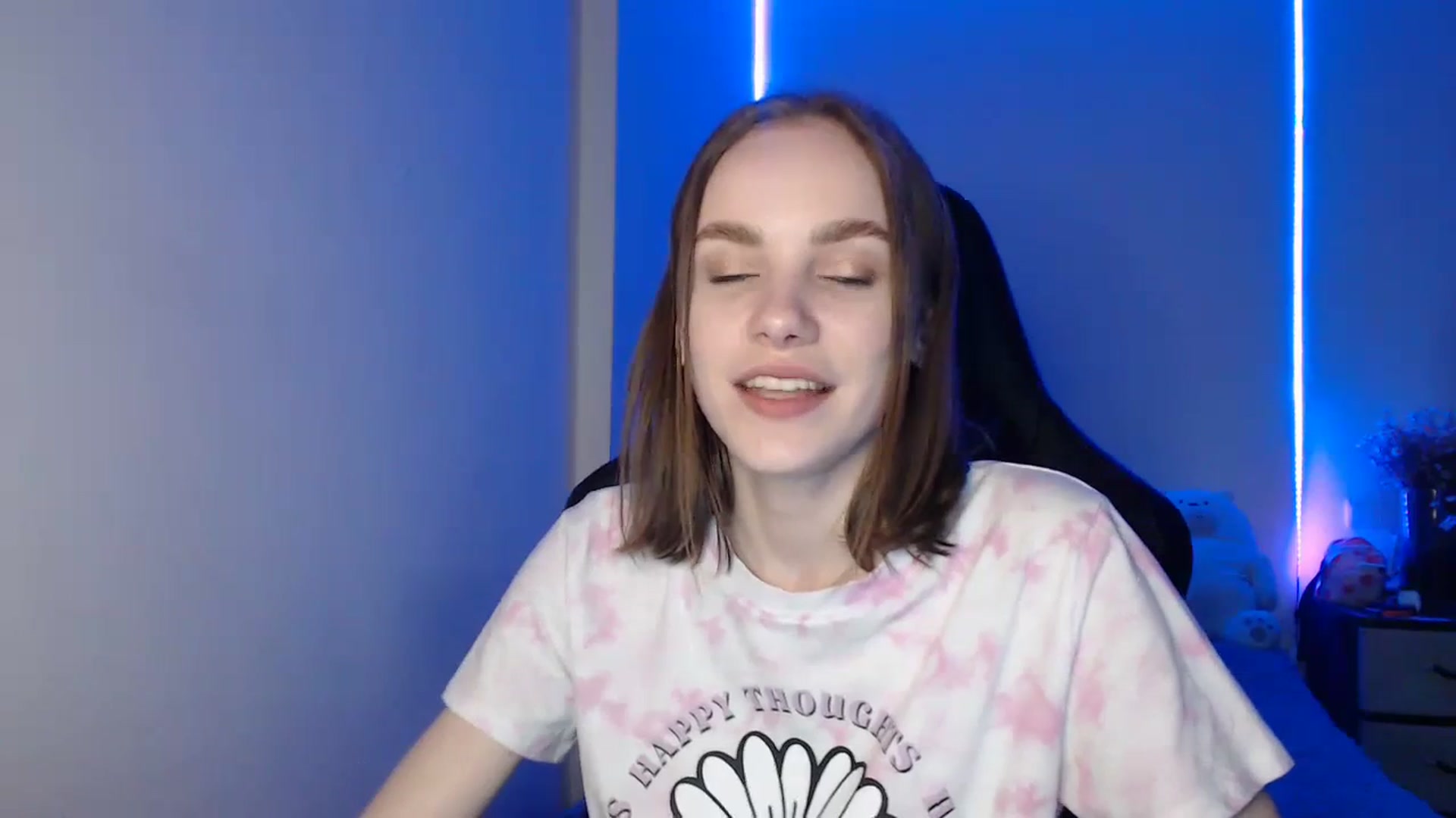 Gallery image thumbnail from Tricky_Nikki's myfreecams stream on, 06/27/2023, 18:13 image 9 of 20