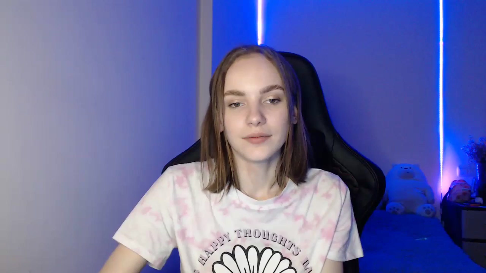 Gallery image thumbnail from Tricky_Nikki's myfreecams stream on, 06/27/2023, 18:37 image 1 of 20