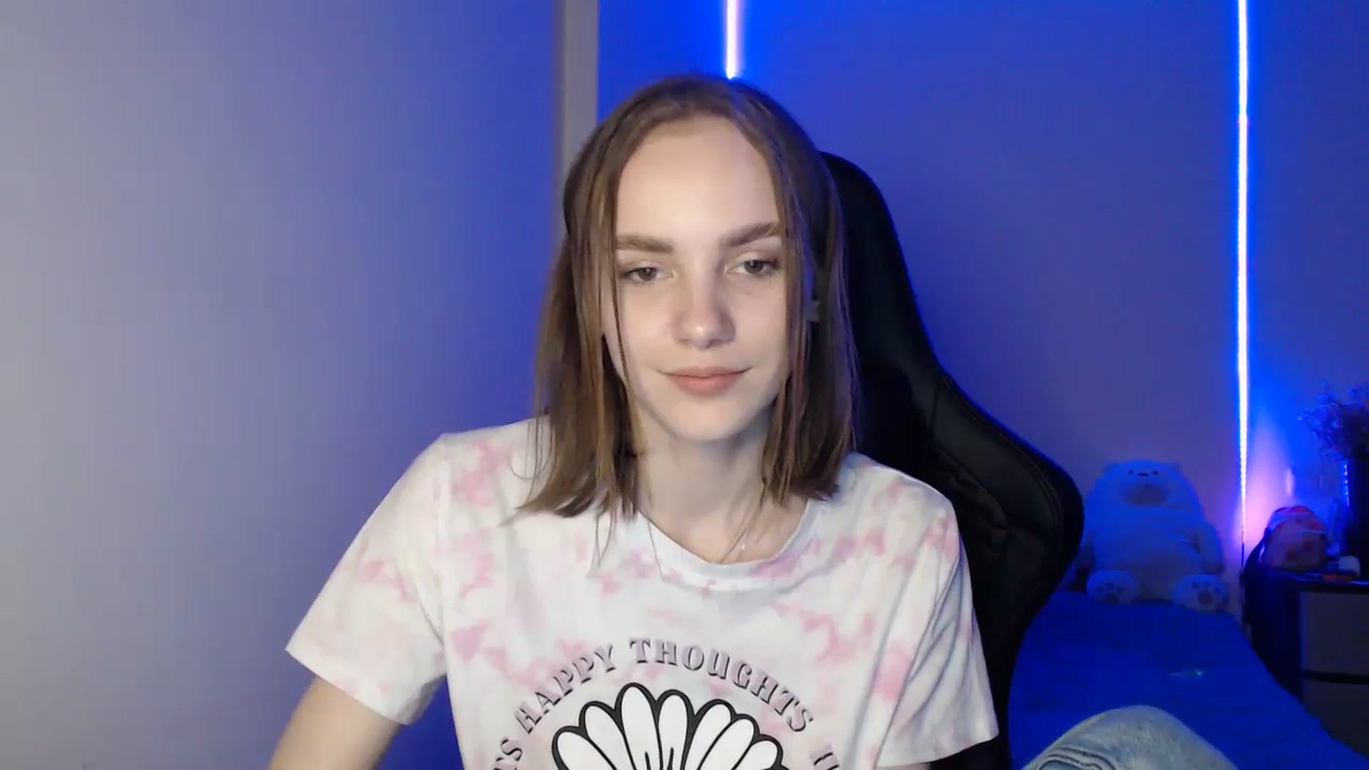 Gallery image thumbnail from Tricky_Nikki's myfreecams stream on, 06/27/2023, 18:37 image 13 of 20