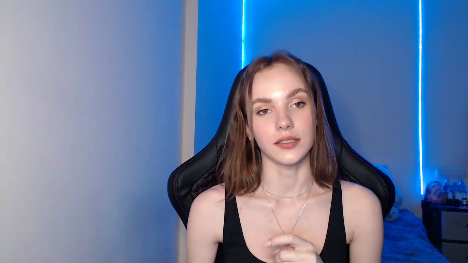 Gallery image thumbnail from Tricky_Nikki's myfreecams stream on, 07/08/2023, 19:53 image 14 of 20
