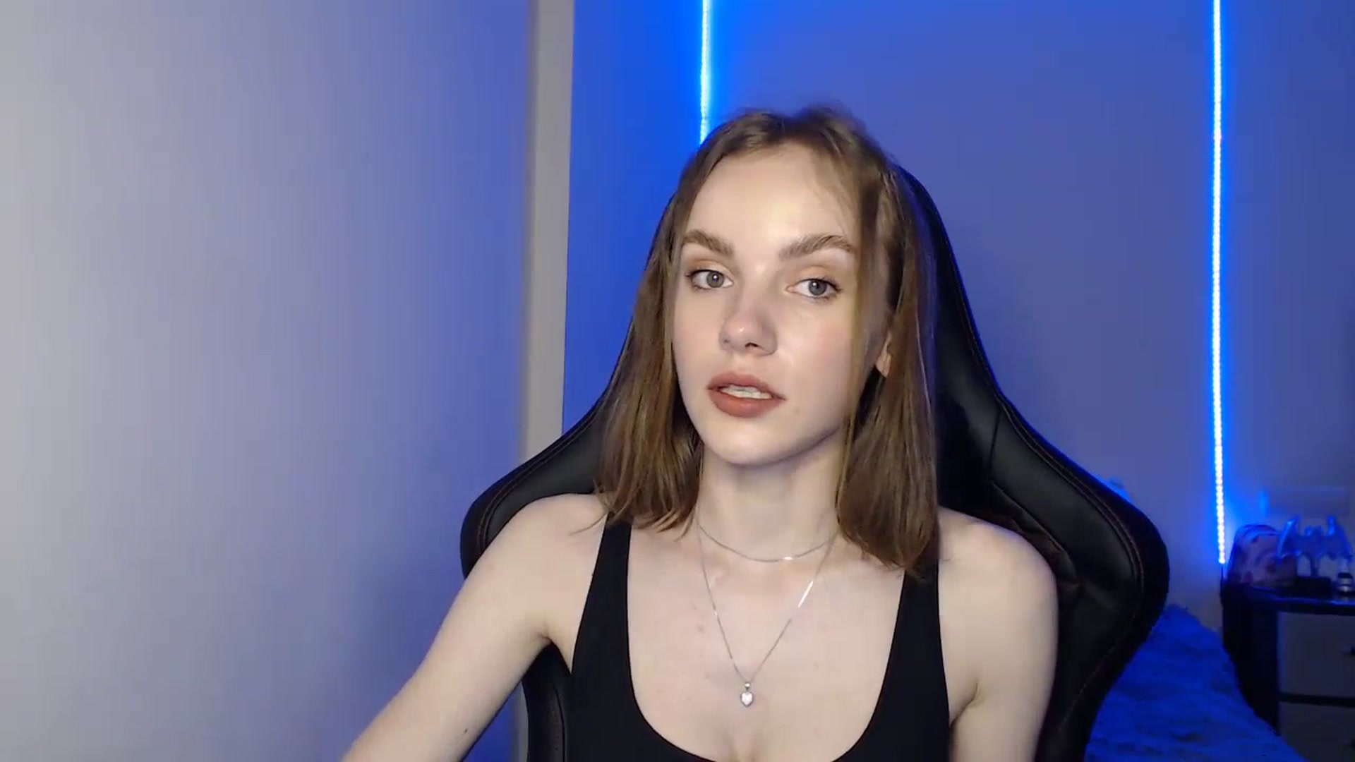 Gallery image thumbnail from Tricky_Nikki's myfreecams stream on, 07/08/2023, 19:53 image 17 of 20