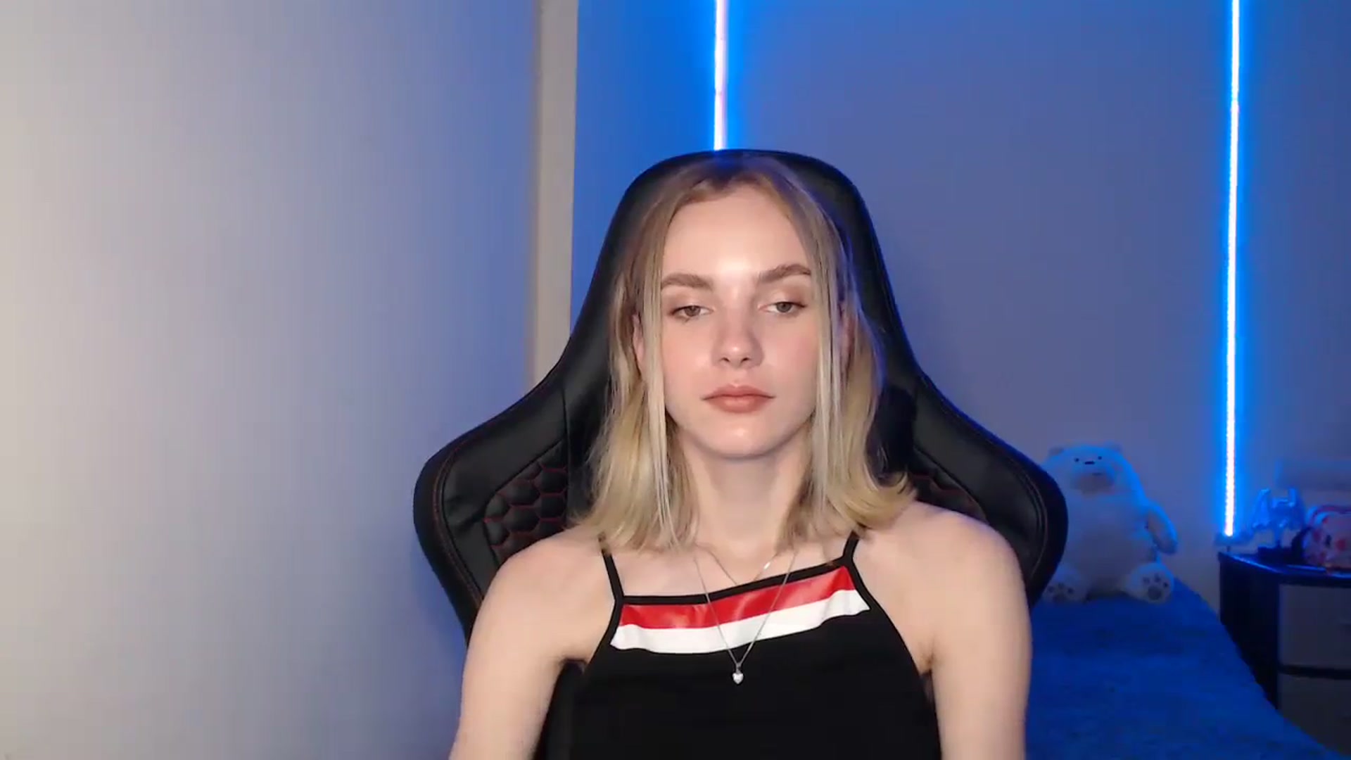 Gallery image thumbnail from Tricky_Nikki's myfreecams stream on, 08/18/2023, 18:06 image 19 of 20