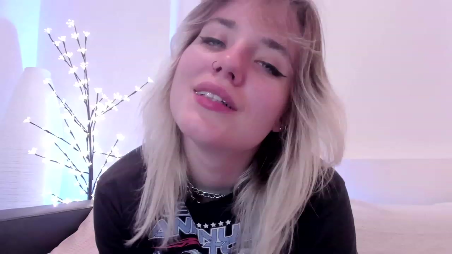 Gallery image thumbnail from Tricky_Pixy's myfreecams stream on, 11/28/2022, 11:05 image 5 of 20