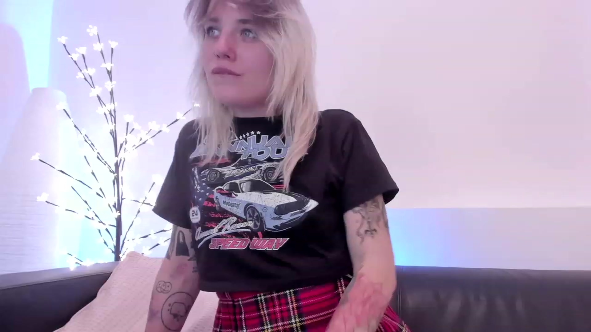 Gallery image thumbnail from Tricky_Pixy's myfreecams stream on, 11/28/2022, 11:05 image 2 of 20