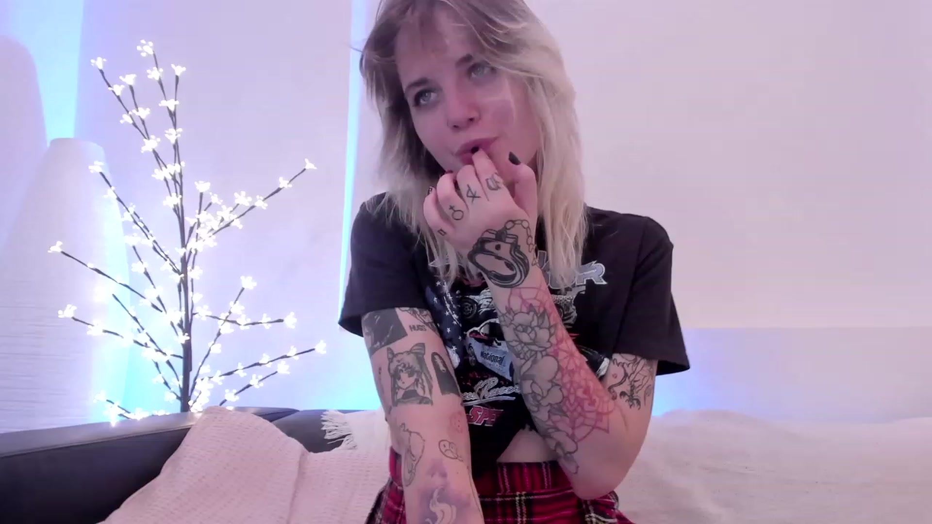 Gallery image thumbnail from Tricky_Pixy's myfreecams stream on, 11/28/2022, 11:05 image 4 of 20
