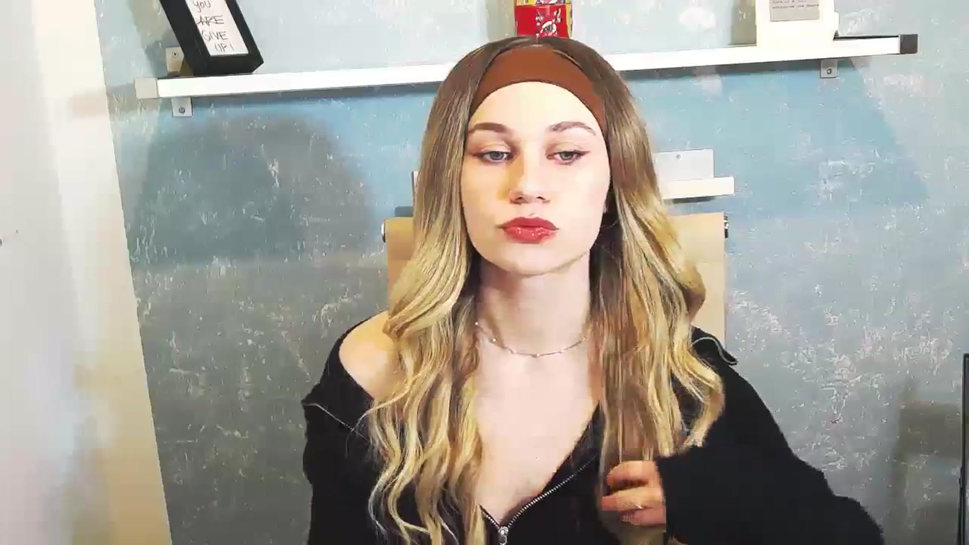 Gallery image thumbnail from TrinityK's myfreecams stream on, 02/21/2024, 13:38 image 2 of 20