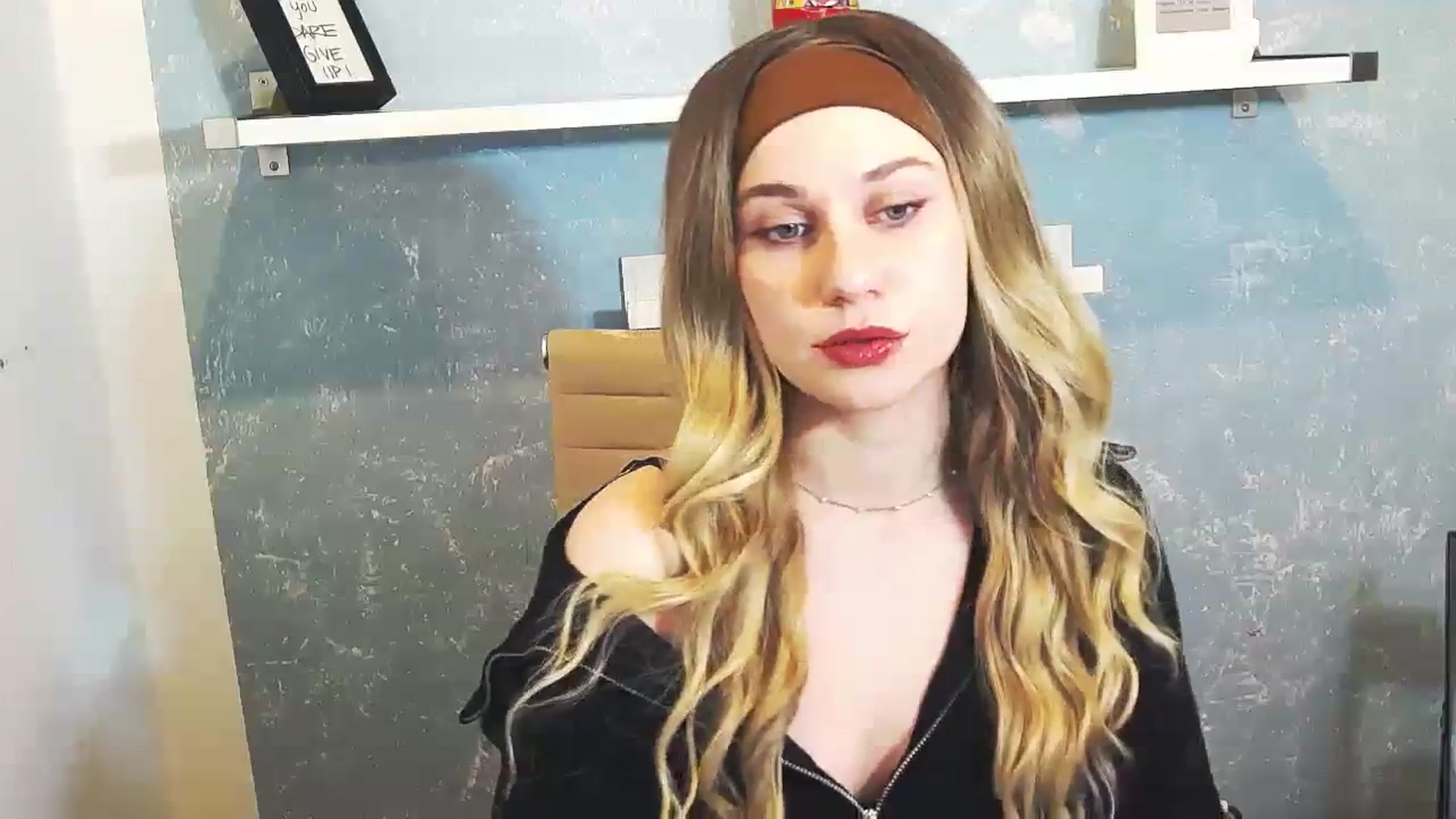 Gallery image thumbnail from TrinityK's myfreecams stream on, 02/21/2024, 13:38 image 5 of 20