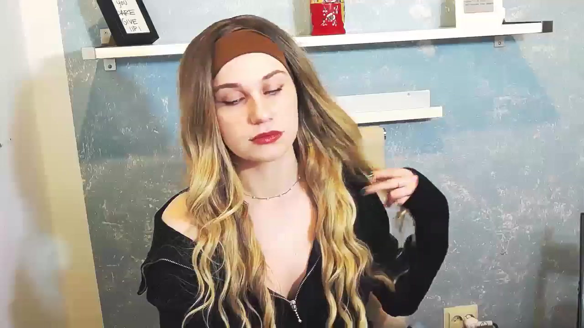 Gallery image thumbnail from TrinityK's myfreecams stream on, 02/21/2024, 13:38 image 10 of 20