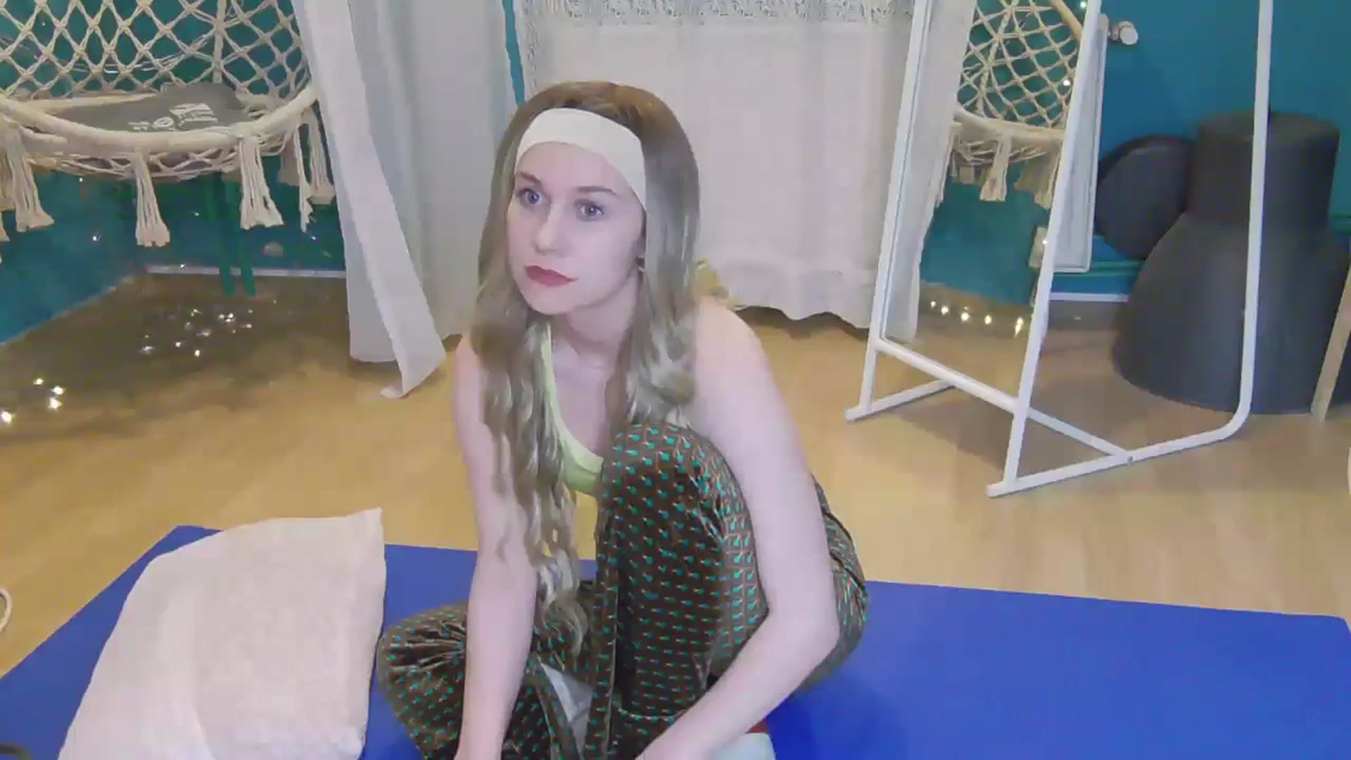 Gallery image thumbnail from TrinityK's myfreecams stream on, 02/26/2024, 17:51 image 16 of 20