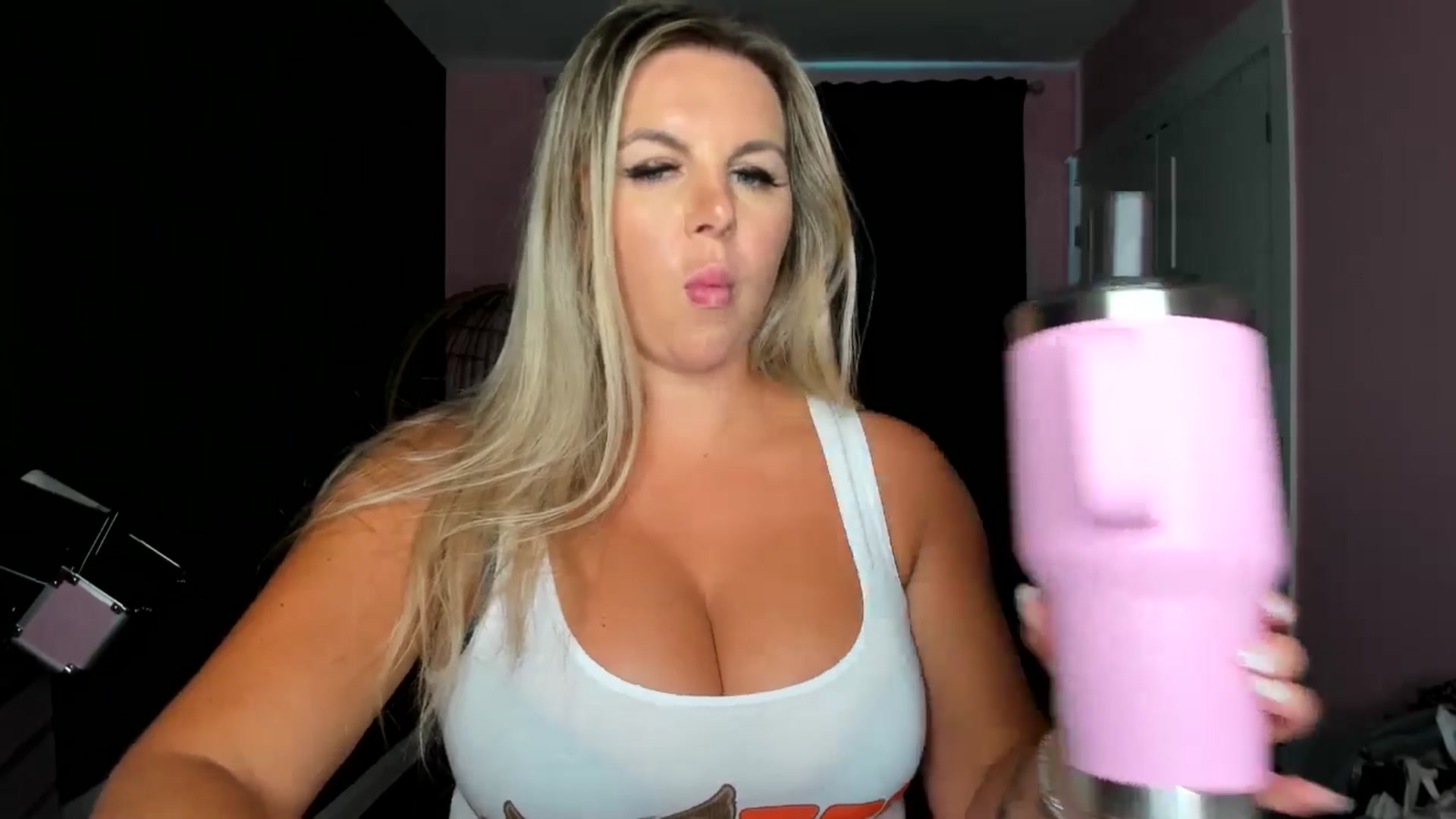 Gallery image thumbnail from TripleDBabe's myfreecams stream on, 09/09/2025, 22:49 image 2 of 20
