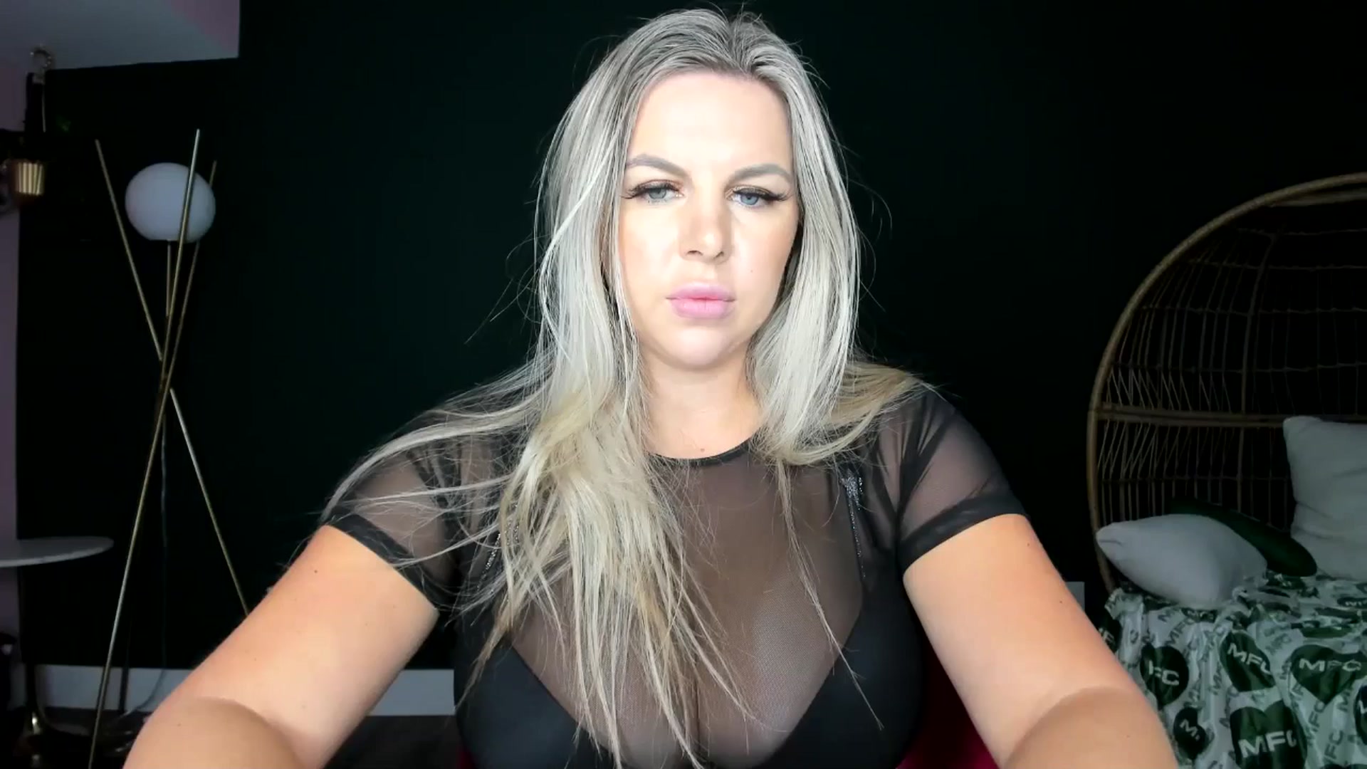 Gallery image thumbnail from TripleDBabe's myfreecams stream on, 10/27/2025, 18:32 image 18 of 20