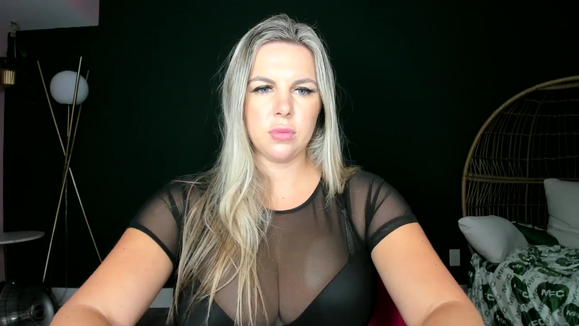 Gallery image thumbnail from TripleDBabe's myfreecams stream on, 10/27/2025, 22:17 image 12 of 20