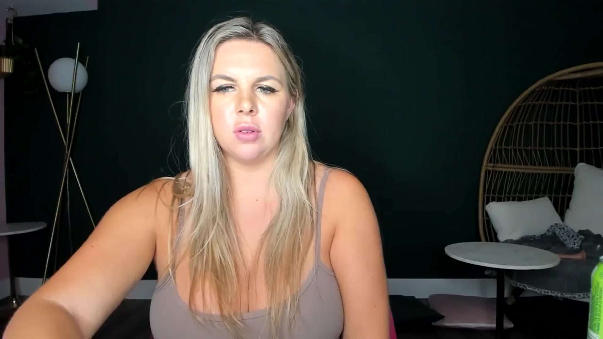 Gallery image thumbnail from TripleDBabe's myfreecams stream on, 11/18/2025, 02:34 image 8 of 20