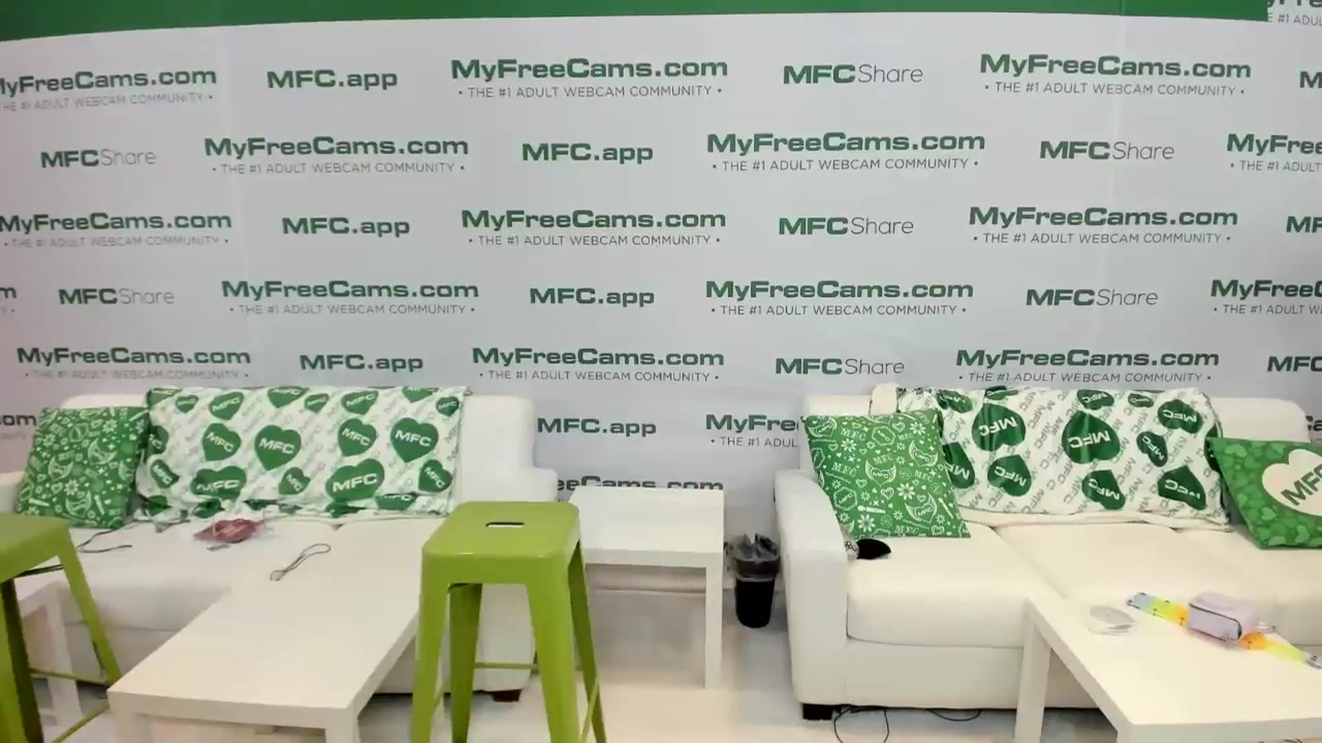 Gallery image thumbnail from TripleDBabe's myfreecams stream on, 01/23/2026, 24:01 image 16 of 20