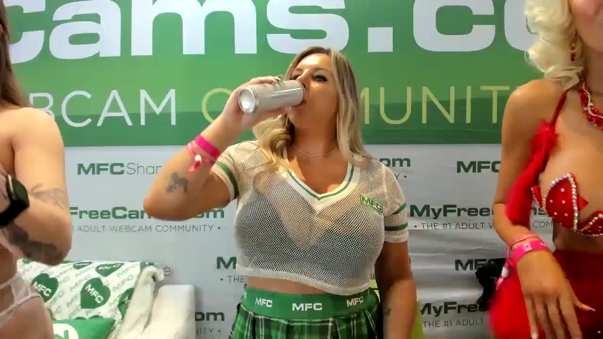 Gallery image thumbnail from TripleDBabe's myfreecams stream on, 01/24/2026, 01:37 image 1 of 20