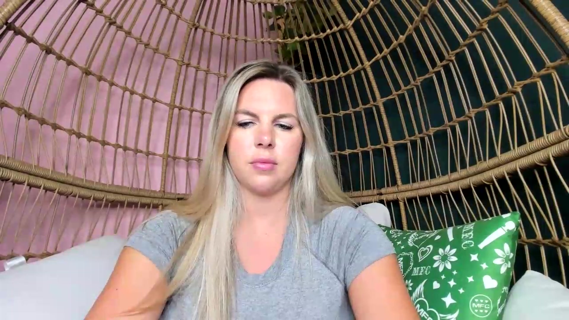 Gallery image thumbnail from TripleDBabe's myfreecams stream on, 06/05/2026, 04:35 image 12 of 20