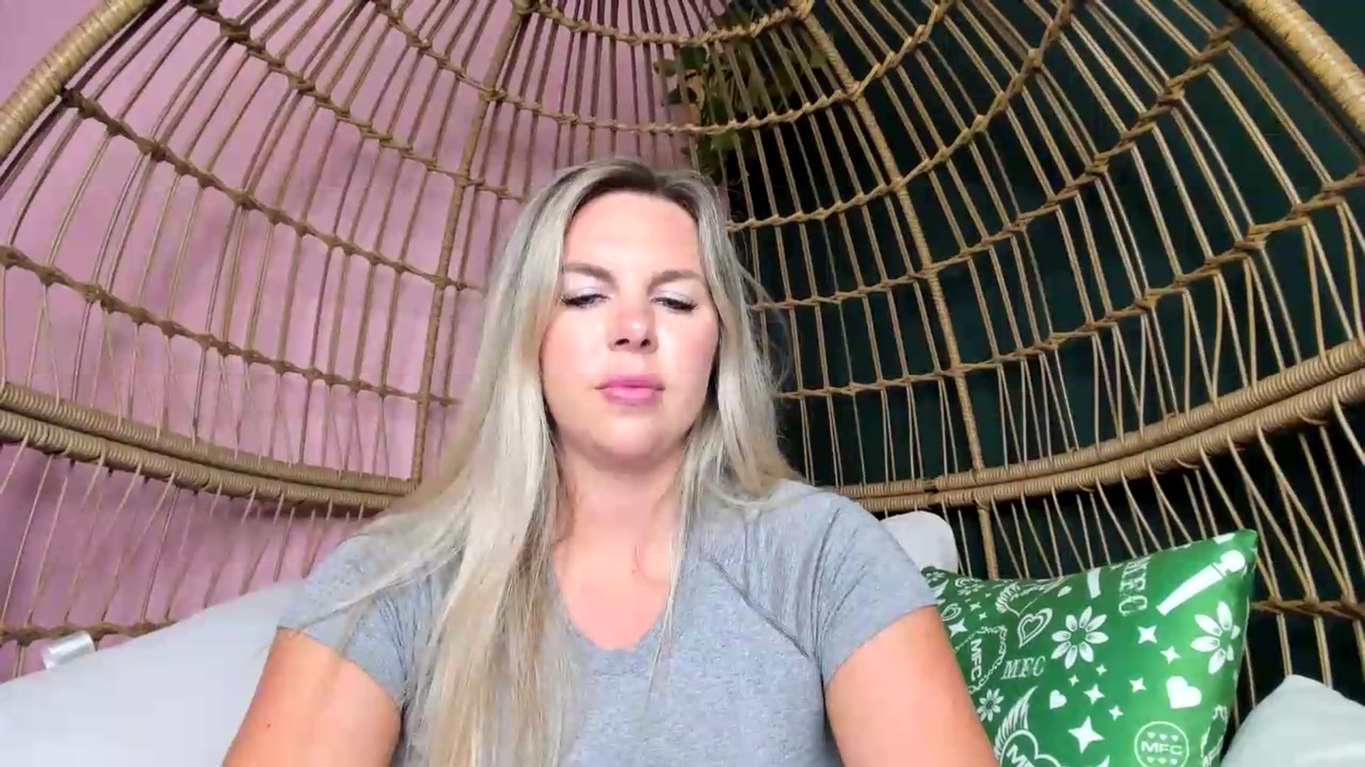 Gallery image thumbnail from TripleDBabe's myfreecams stream on, 06/05/2026, 04:35 image 3 of 20