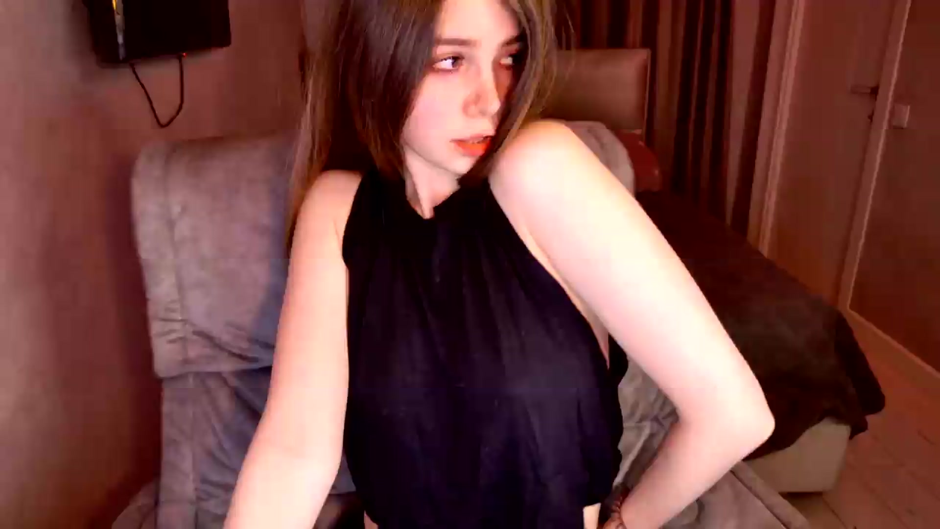 Gallery image thumbnail from TriplePrinces's myfreecams stream on, 04/29/2026, 17:59 image 18 of 20