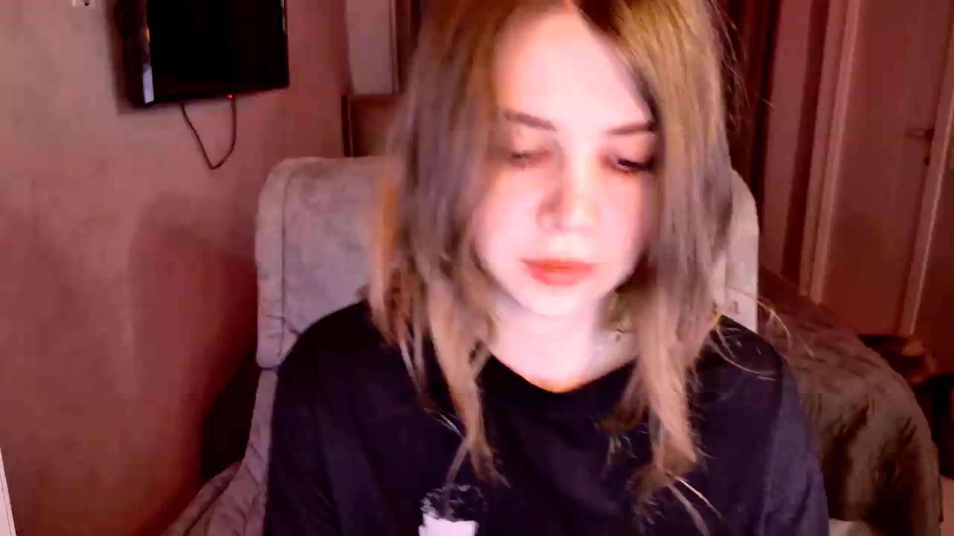 Gallery image thumbnail from TriplePrinces's myfreecams stream on, 05/27/2026, 19:12 image 16 of 20