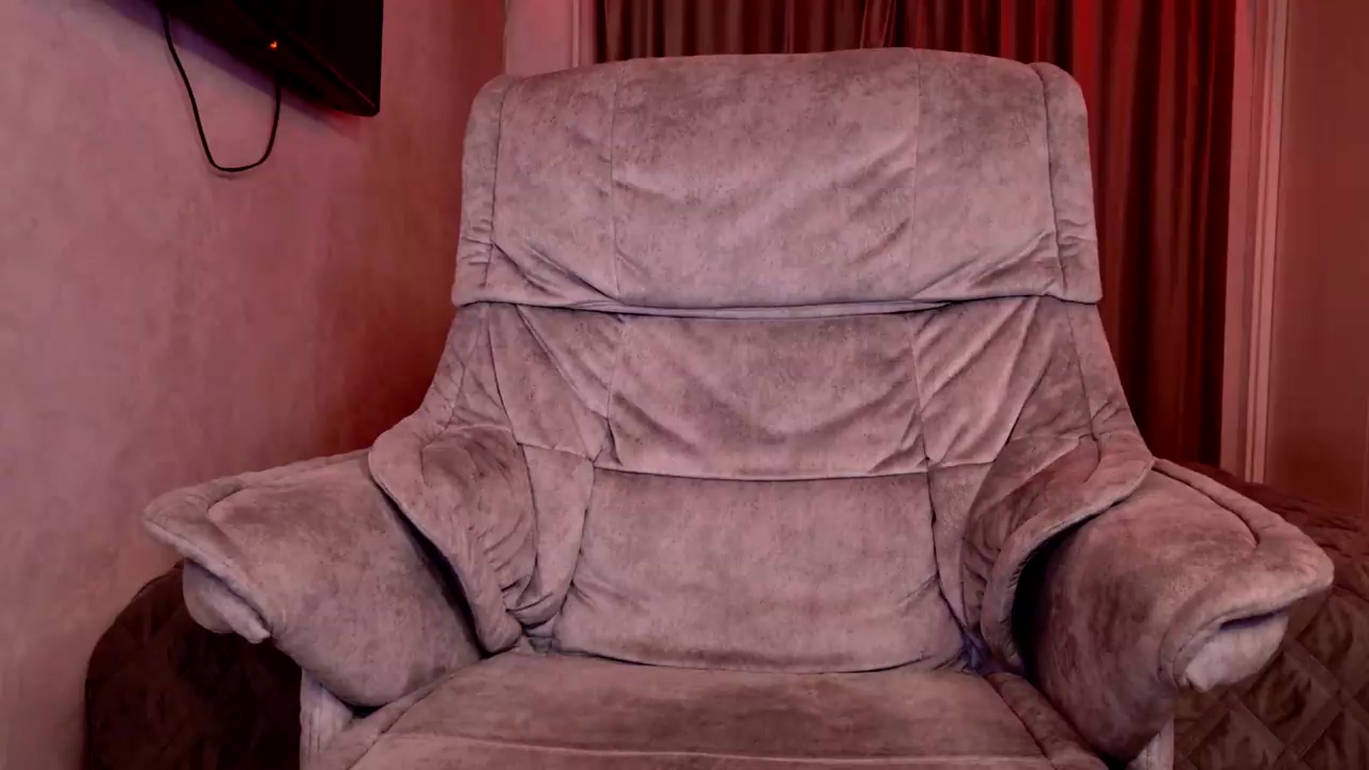 Gallery image thumbnail from TriplePrinces's myfreecams stream on, 07/17/2026, 17:57 image 1 of 20