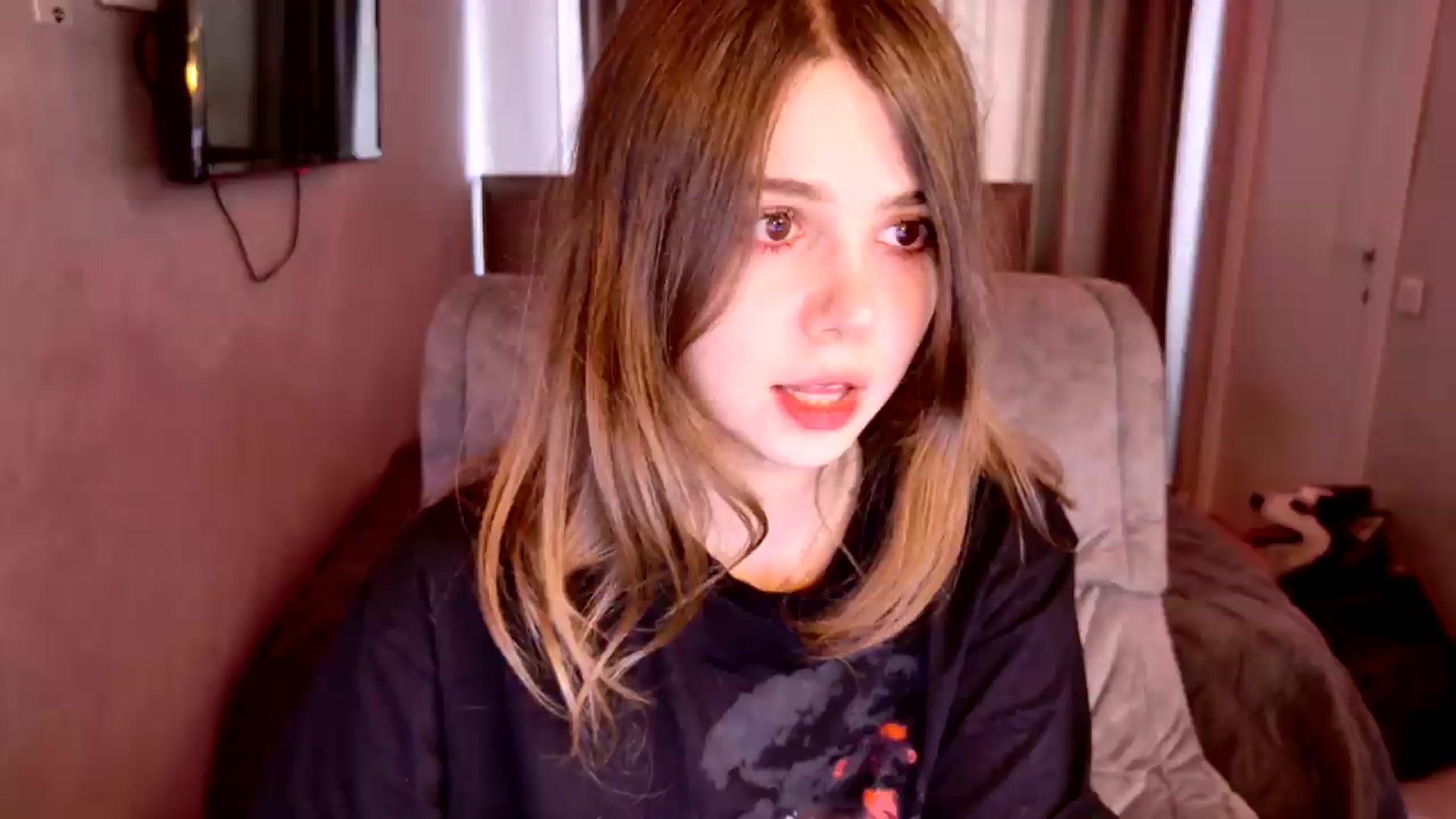 Gallery image thumbnail from TriplePrinces's myfreecams stream on, 07/19/2026, 16:05 image 1 of 20