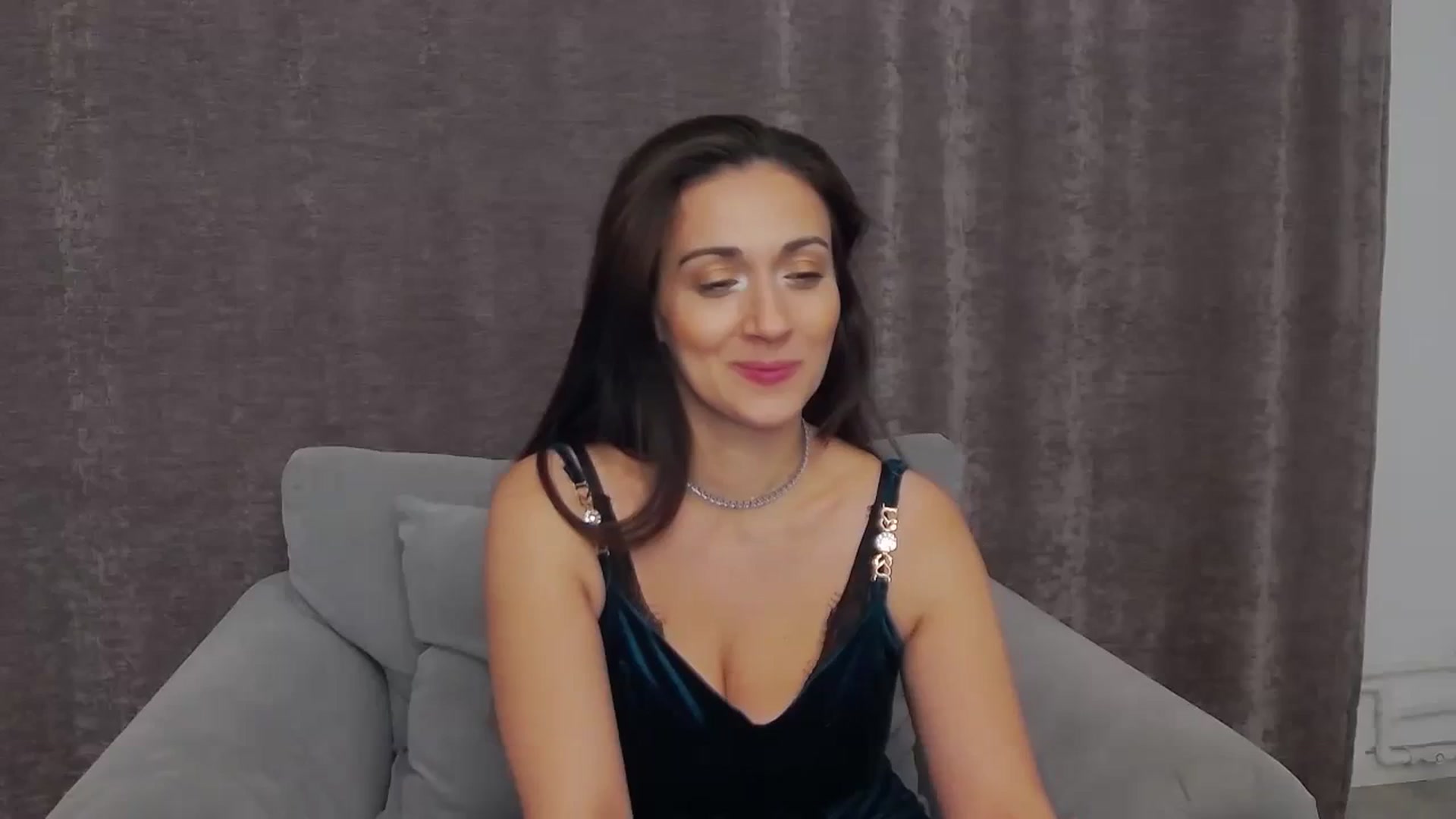 Gallery image thumbnail from Trixi's myfreecams stream on, 12/04/2023, 24:03 image 13 of 20
