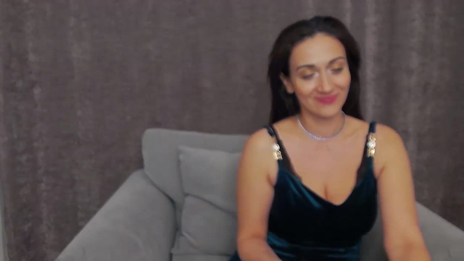 Gallery image thumbnail from Trixi's myfreecams stream on, 12/04/2023, 24:03 image 16 of 20