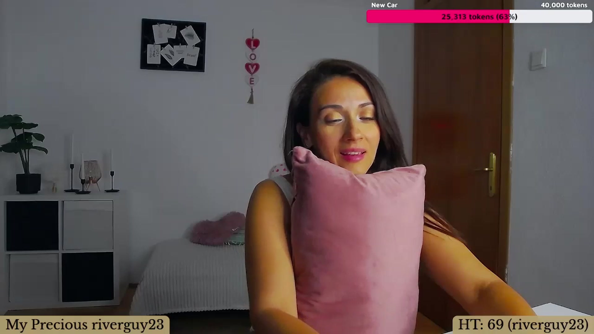 Gallery image thumbnail from Trixi's myfreecams stream on, 07/02/2024, 22:32 image 16 of 20