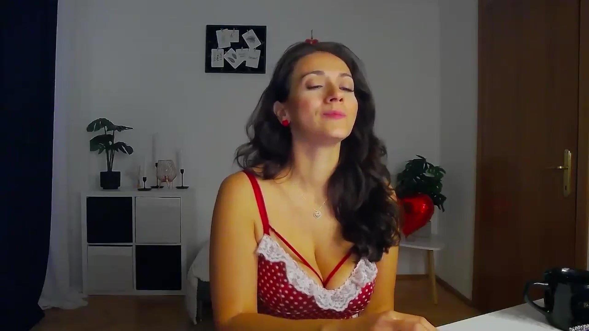 Gallery image thumbnail from Trixi's myfreecams stream on, 10/09/2024, 04:13 image 20 of 20