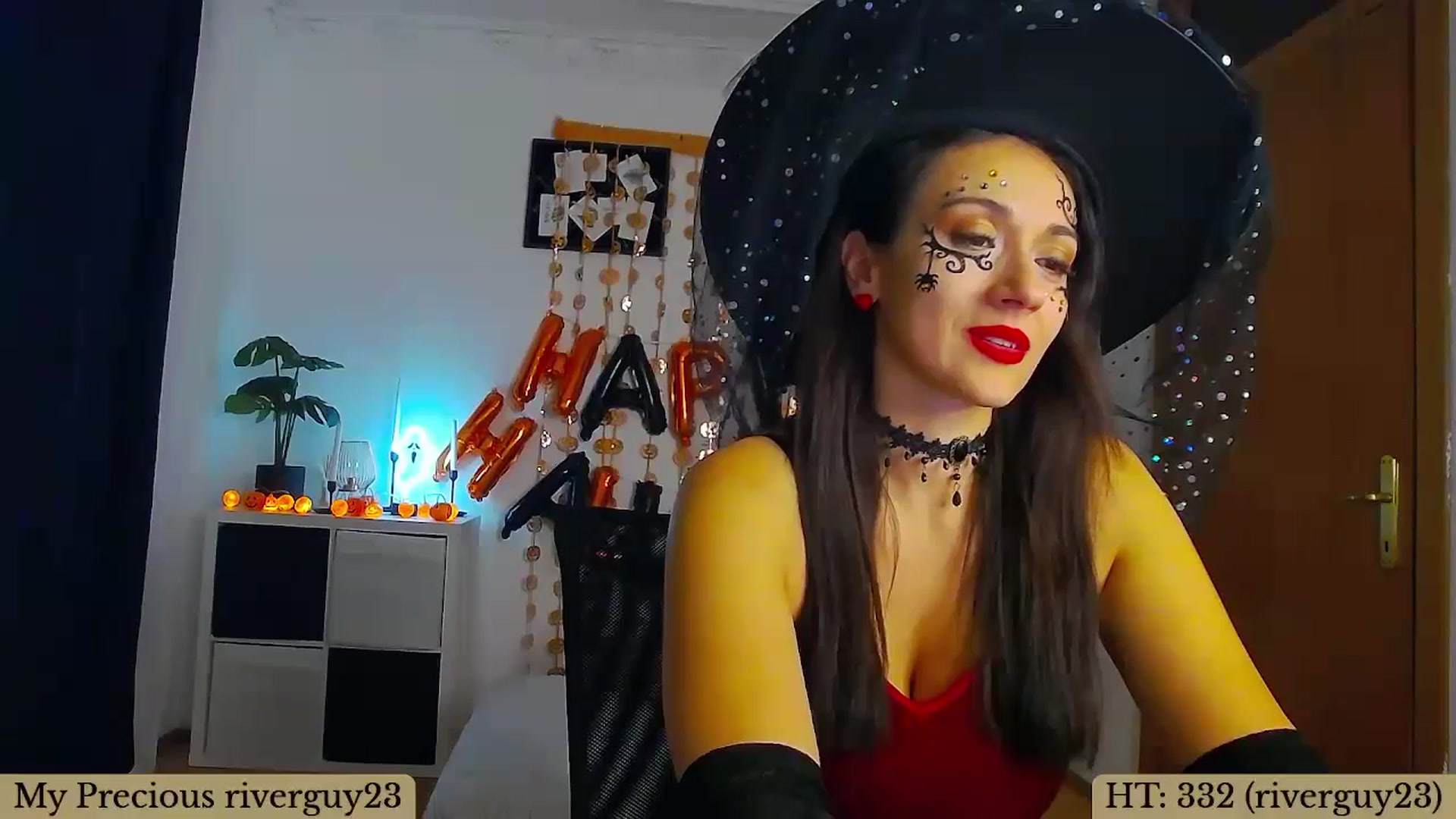 Gallery image thumbnail from Trixi's myfreecams stream on, 10/28/2024, 01:10 image 11 of 20