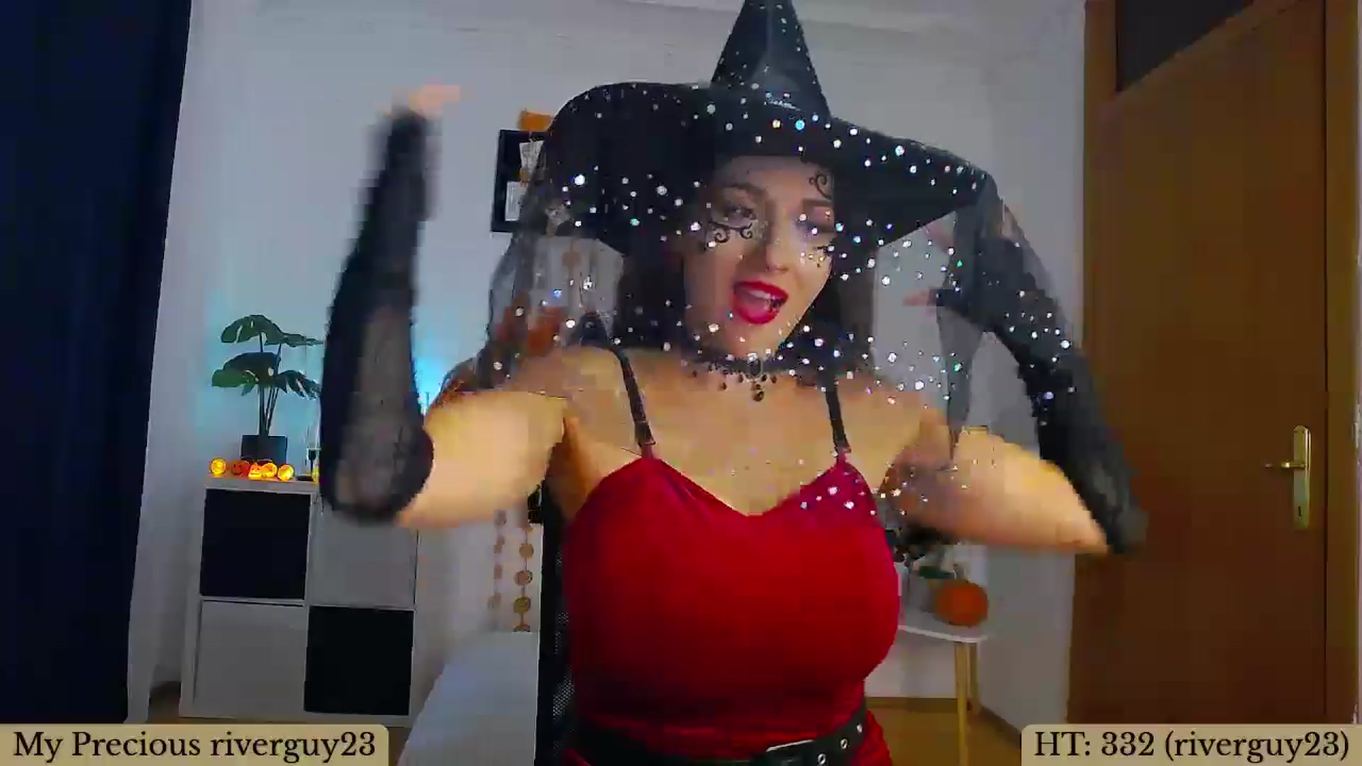 Gallery image thumbnail from Trixi's myfreecams stream on, 10/28/2024, 01:46 image 5 of 20