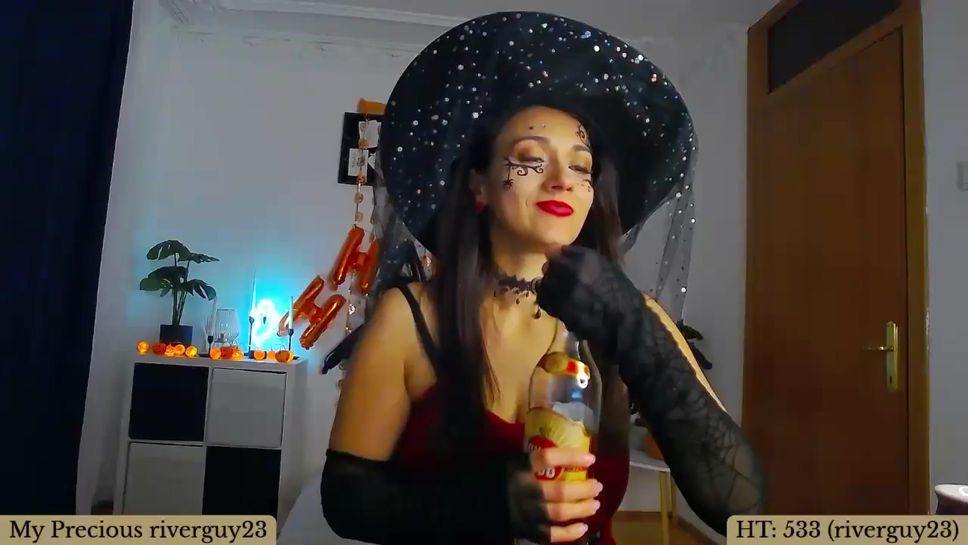 Gallery image thumbnail from Trixi's myfreecams stream on, 10/28/2024, 03:15 image 17 of 20