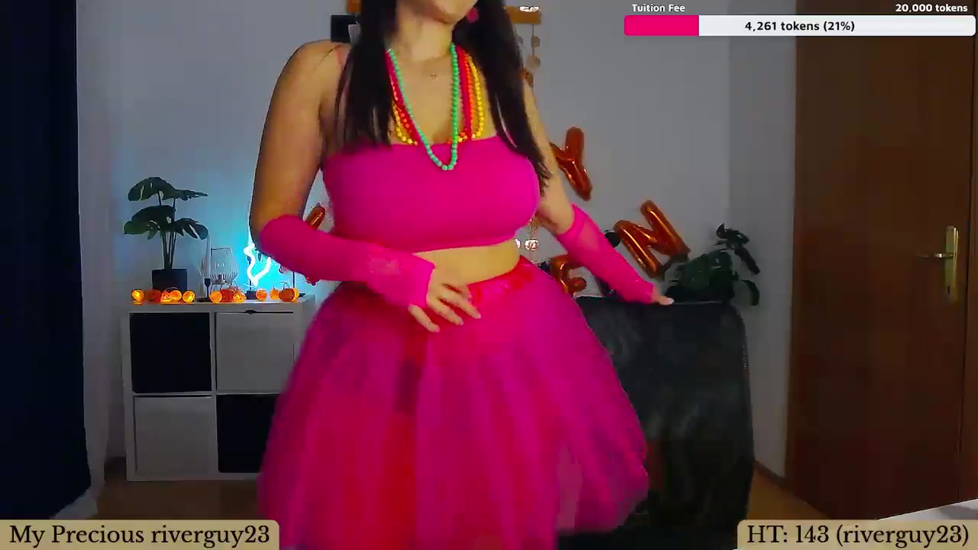 Gallery image thumbnail from Trixi's myfreecams stream on, 10/29/2024, 23:58 image 7 of 20