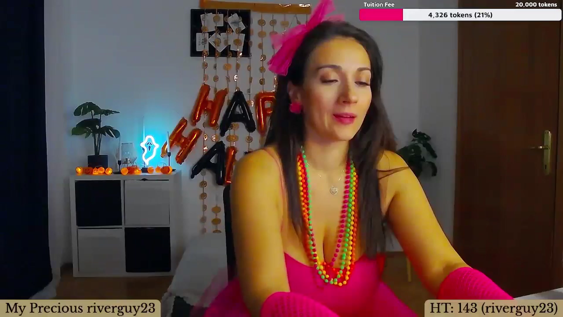 Gallery image thumbnail from Trixi's myfreecams stream on, 10/29/2024, 23:58 image 19 of 20