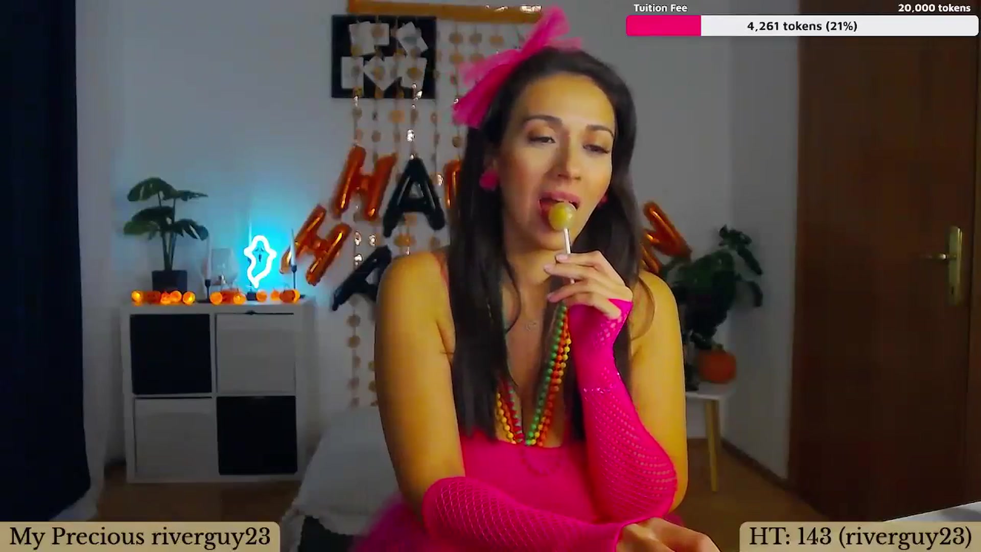 Gallery image thumbnail from Trixi's myfreecams stream on, 10/29/2024, 23:58 image 4 of 20