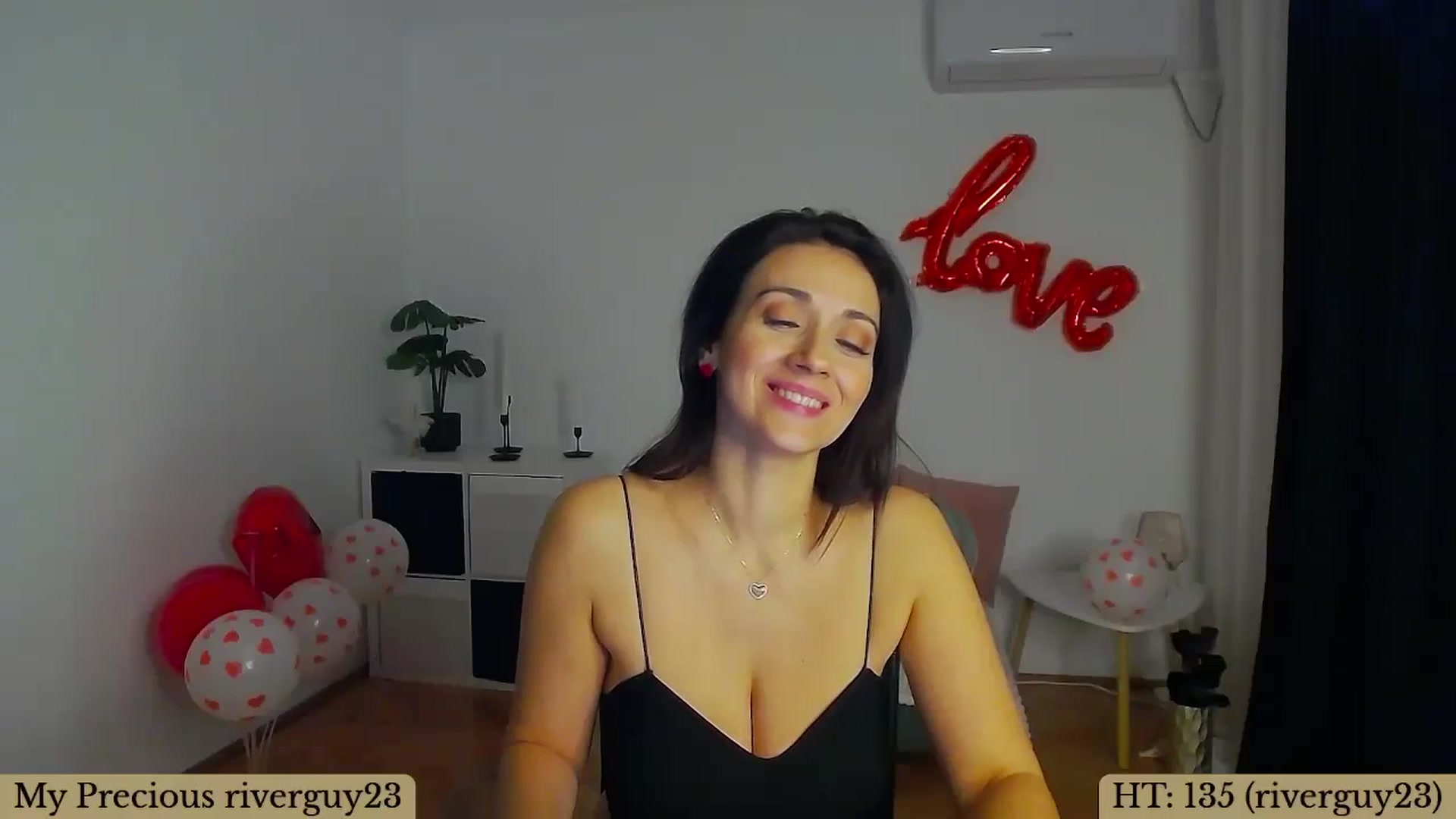 Gallery image thumbnail from Trixi's myfreecams stream on, 01/20/2025, 01:48 image 15 of 20