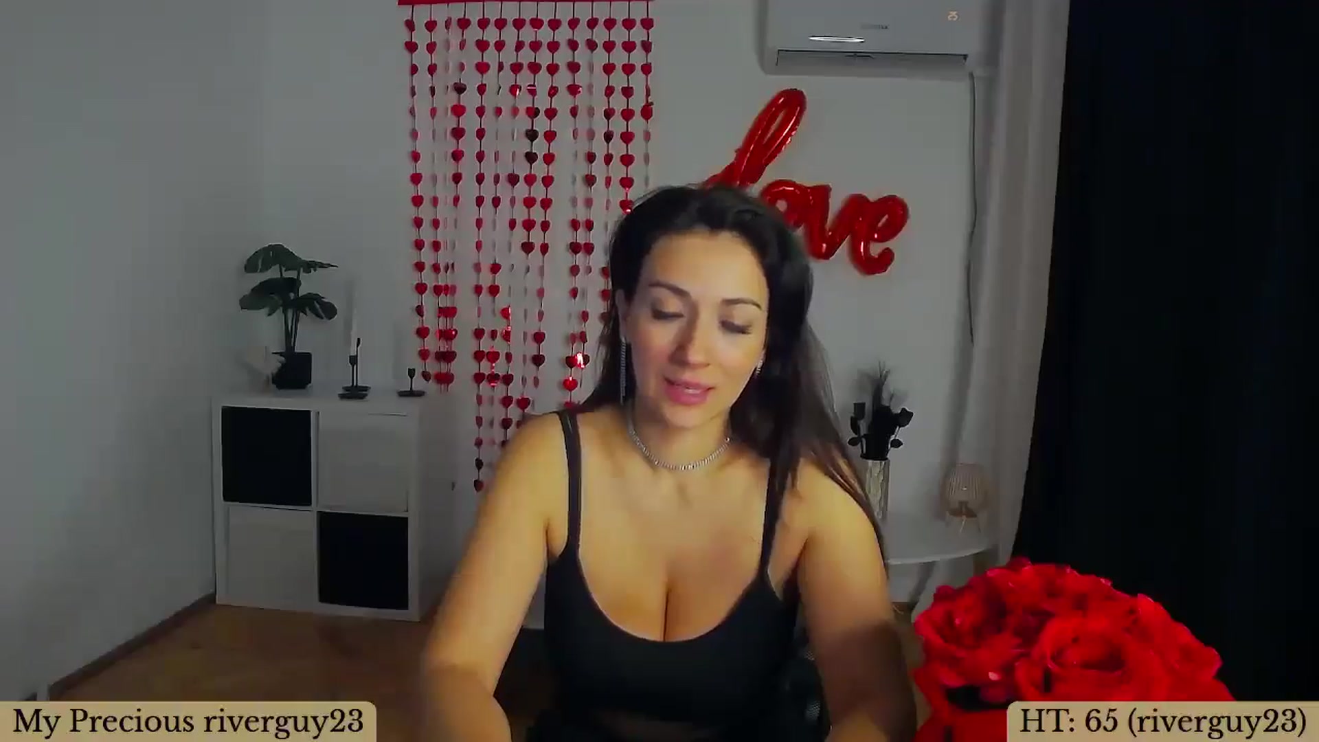 Gallery image thumbnail from Trixi's myfreecams stream on, 02/14/2025, 24:06 image 4 of 20
