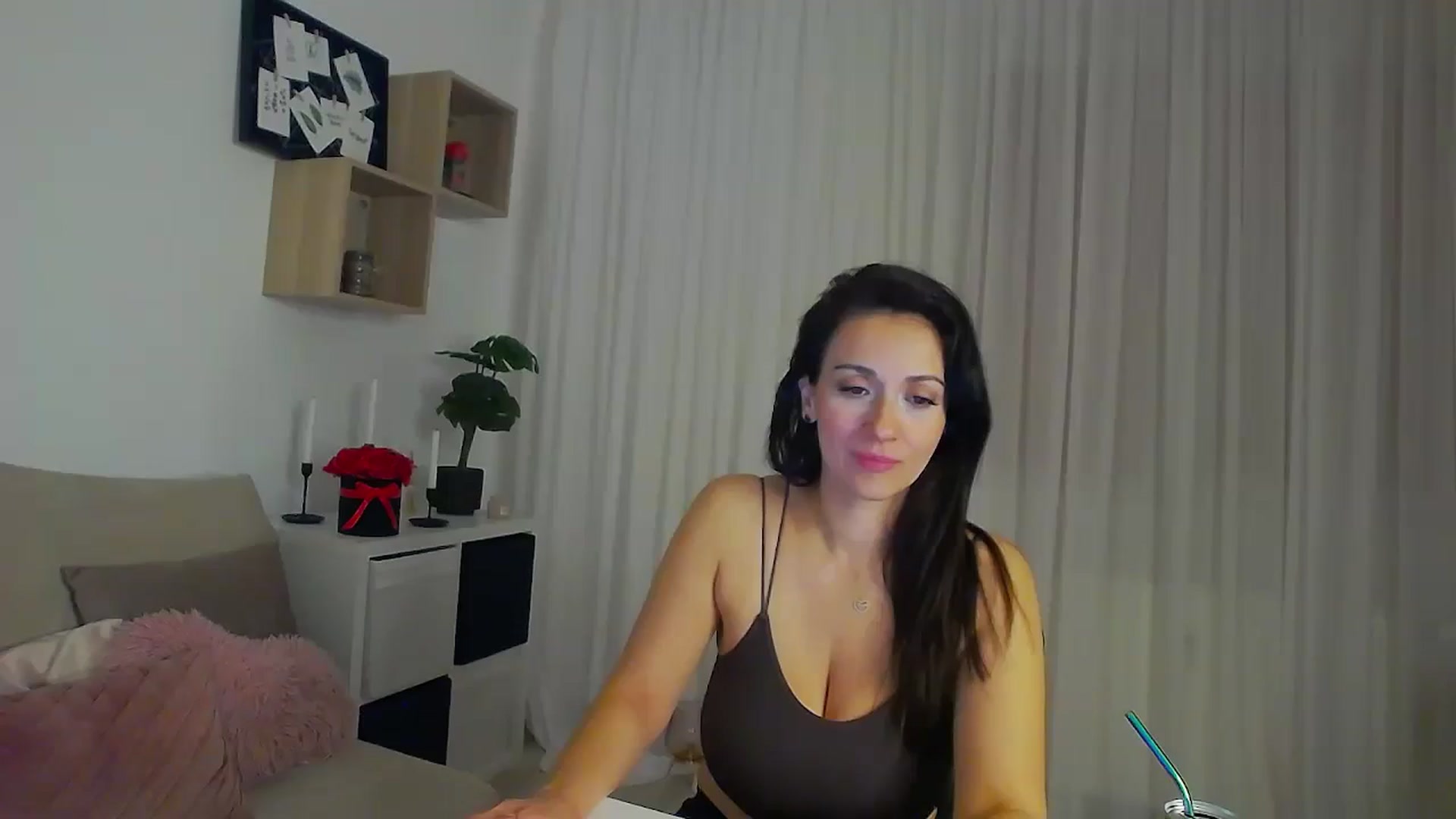 Gallery image thumbnail from Trixi's myfreecams stream on, 04/15/2025, 01:23 image 1 of 20