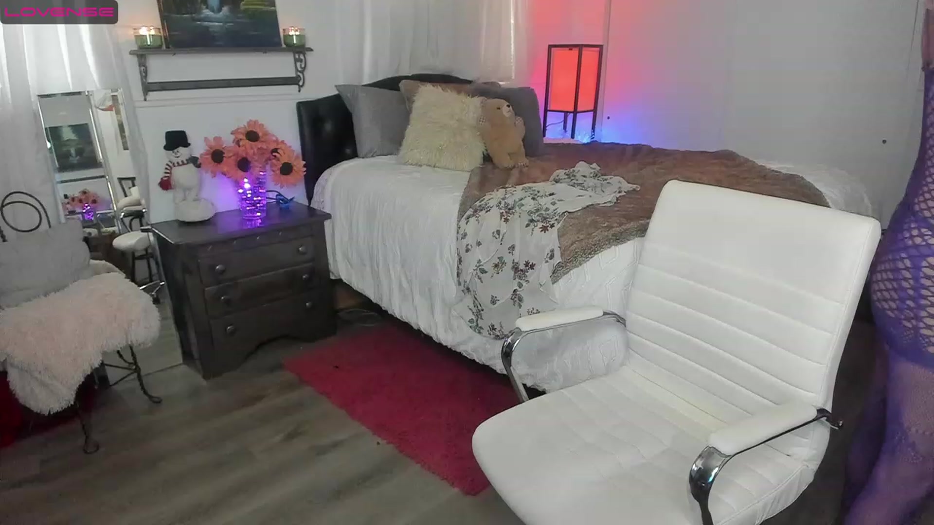 Gallery image thumbnail from Trixie55's myfreecams stream on, 11/22/2022, 23:22 image 1 of 20