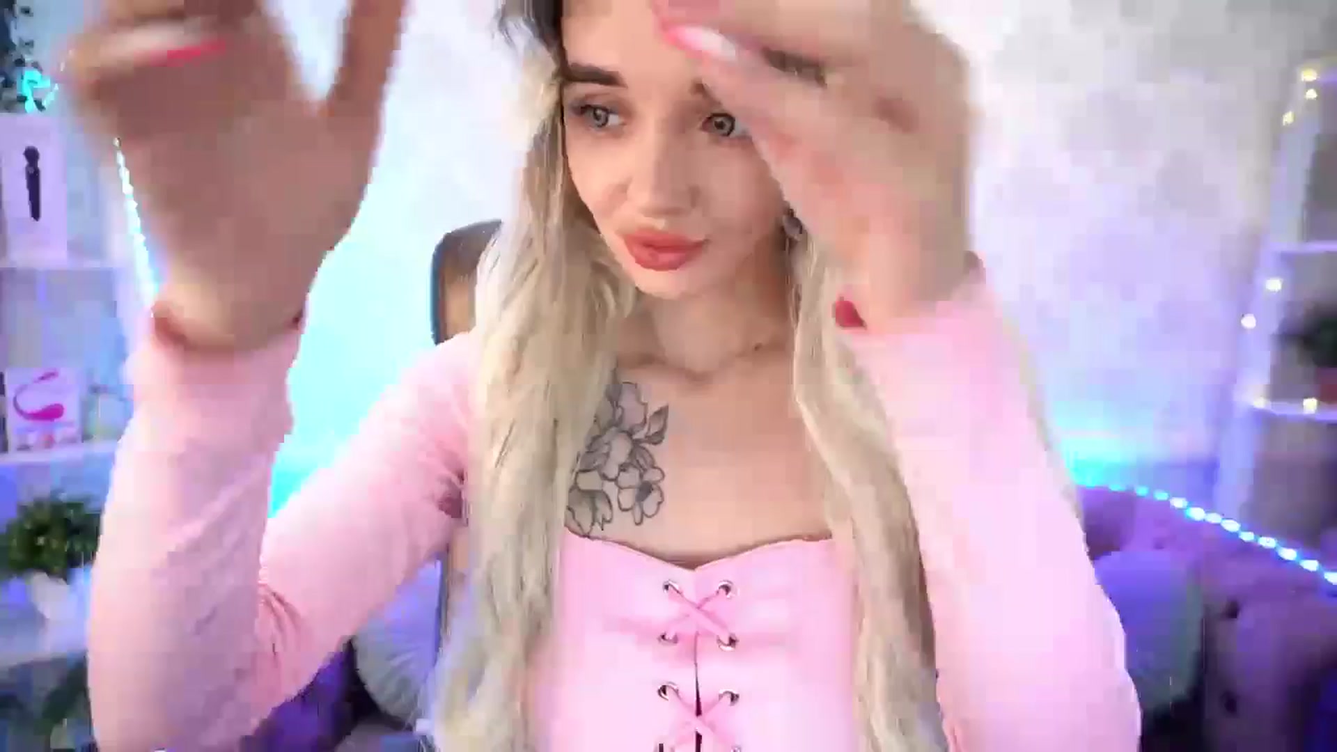 Gallery image thumbnail from TrixieHey's myfreecams stream on, 05/03/2024, 20:20 image 1 of 20