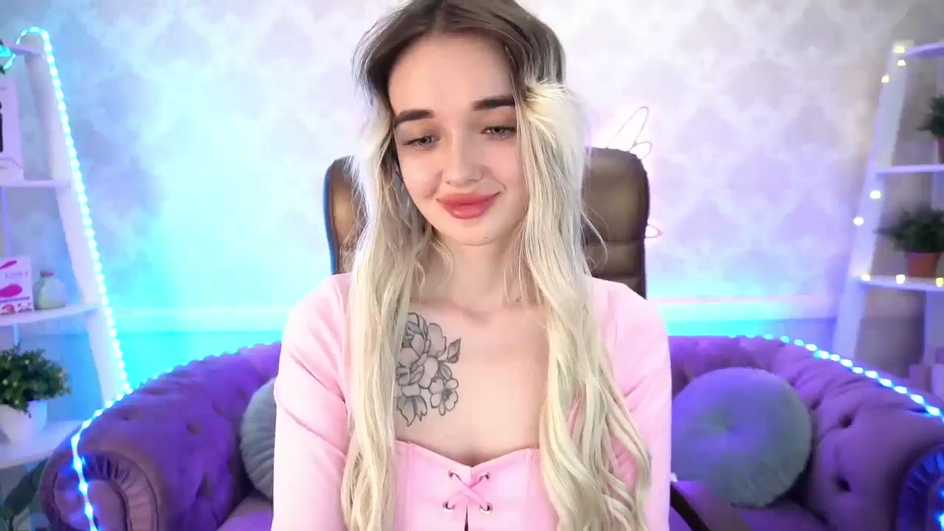Gallery image thumbnail from TrixieHey's myfreecams stream on, 05/04/2024, 01:11 image 20 of 20
