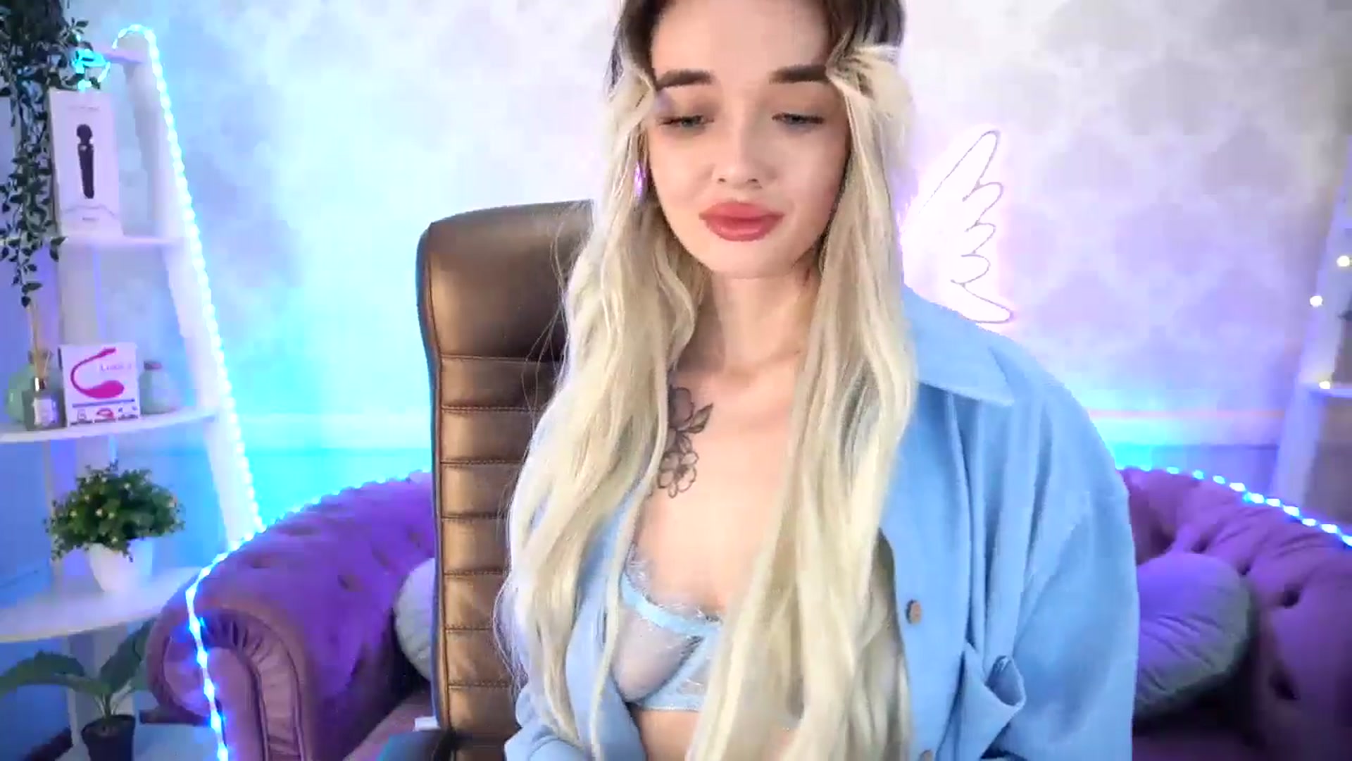 Gallery image thumbnail from TrixieHey's myfreecams stream on, 05/04/2024, 20:00 image 20 of 20